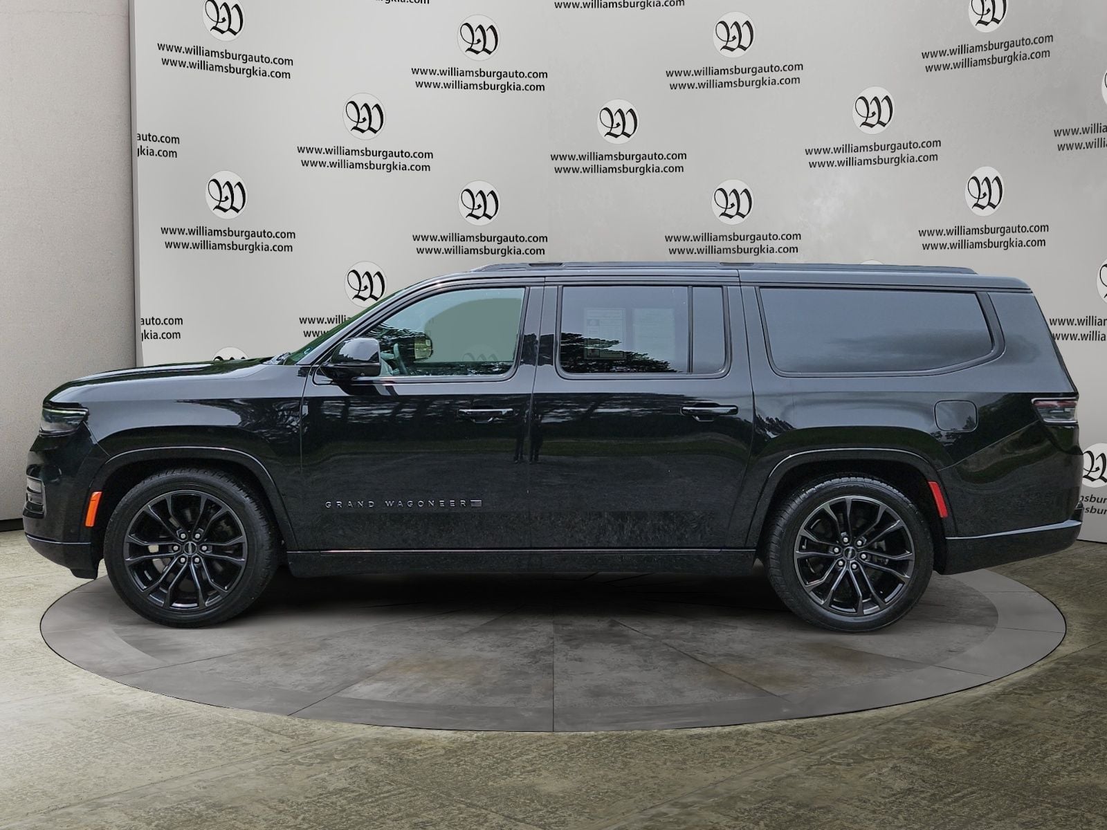 2024 Jeep Grand Wagoneer L Series II Photo in Williamsburg VA 23185
