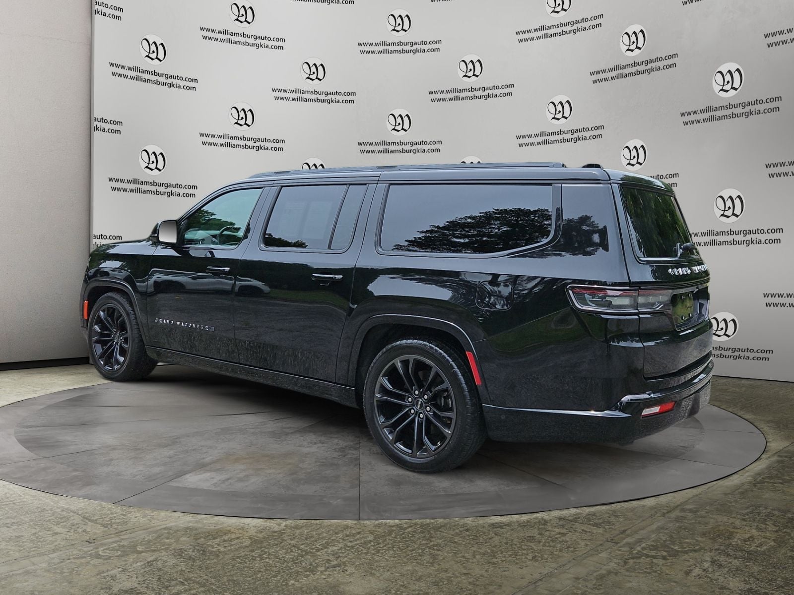 2024 Jeep Grand Wagoneer L Series II Photo in Williamsburg VA 23185