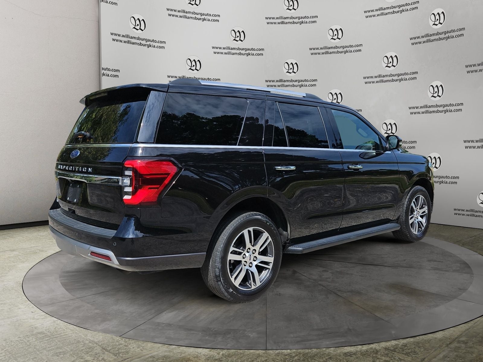 2024 Ford Expedition Limited Photo in Williamsburg VA 23185