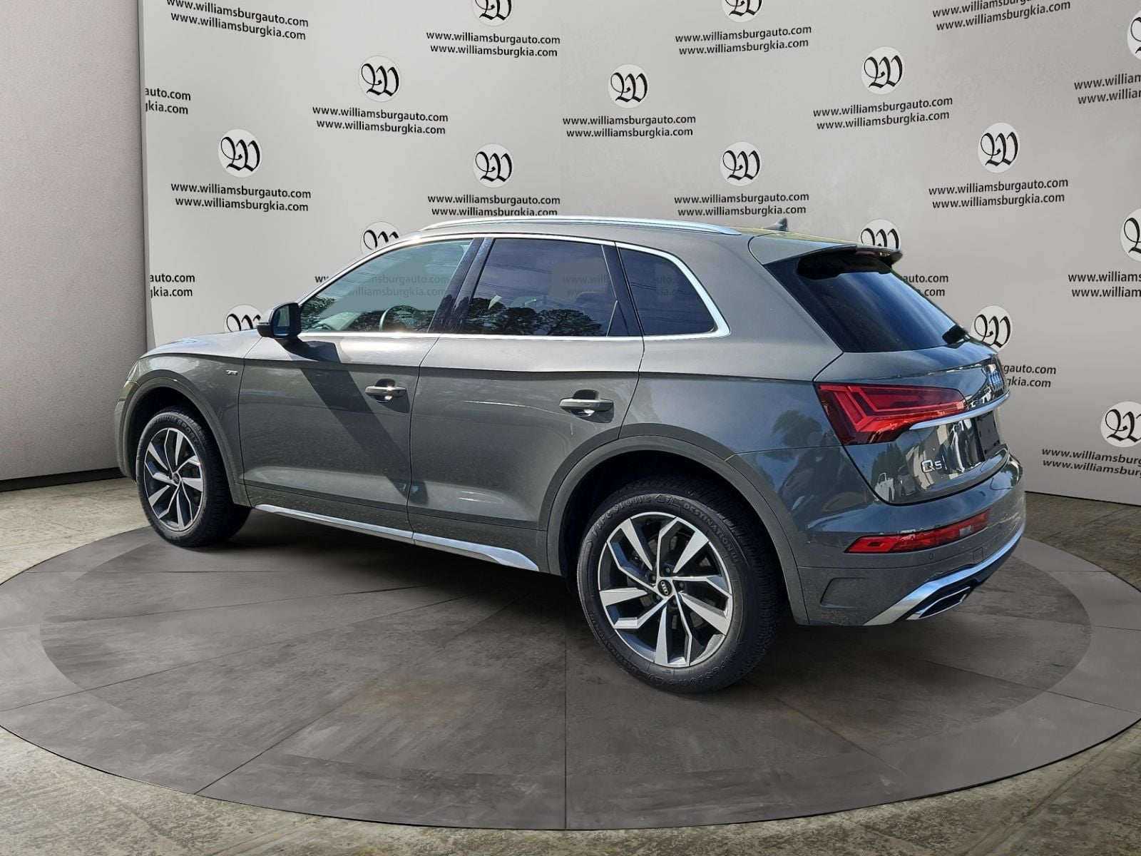 2024 Audi Q5 45 S line Premium Photo in Williamsburg VA 23185