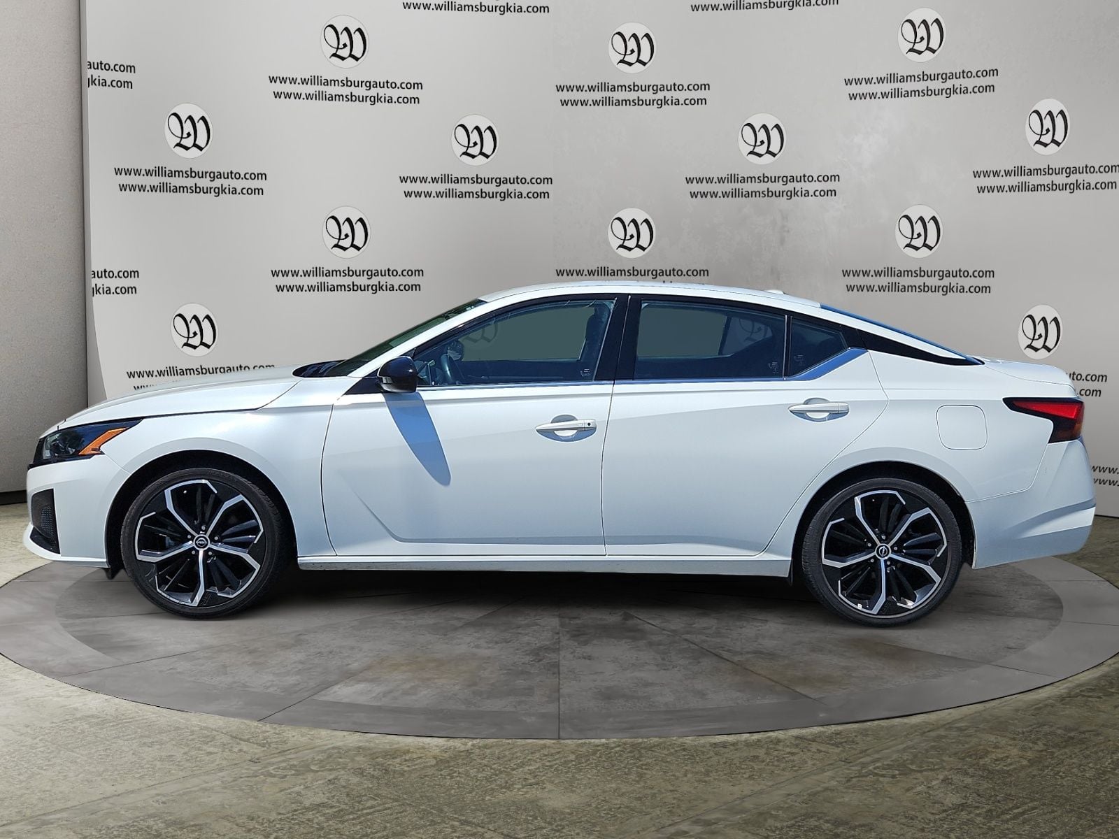 2024 Nissan Altima 2.5 SR Photo in Williamsburg VA 23185