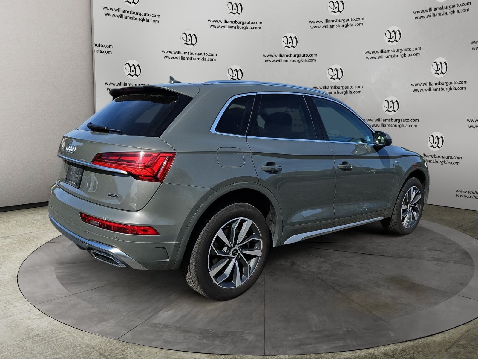 2024 Audi Q5 45 S line Premium Photo in Williamsburg VA 23185