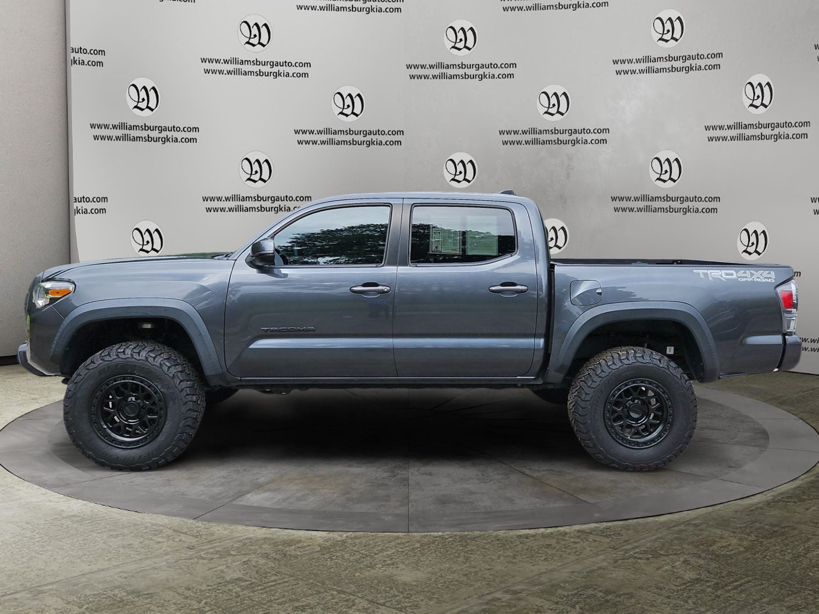 2020 Toyota Tacoma TRD Off-Road Photo in Williamsburg VA 23185