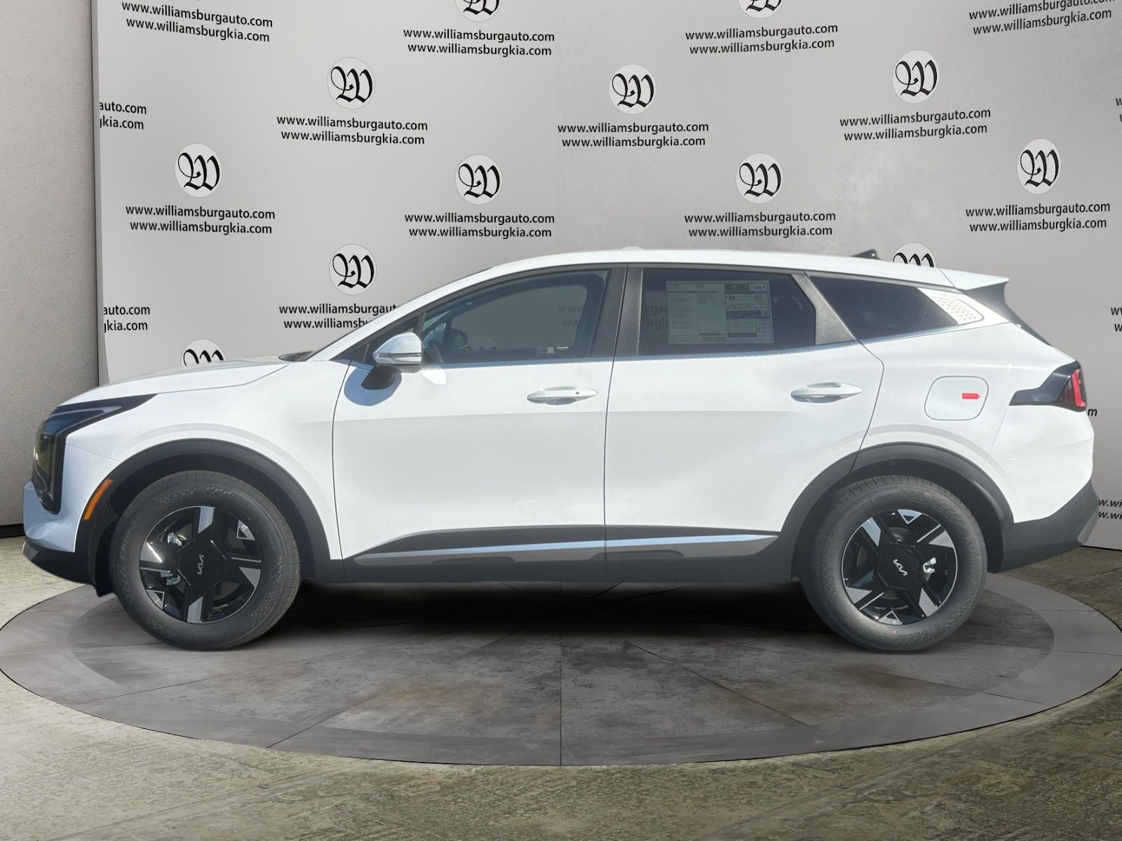 2026 Kia Sportage LX Photo in Williamsburg VA 23185