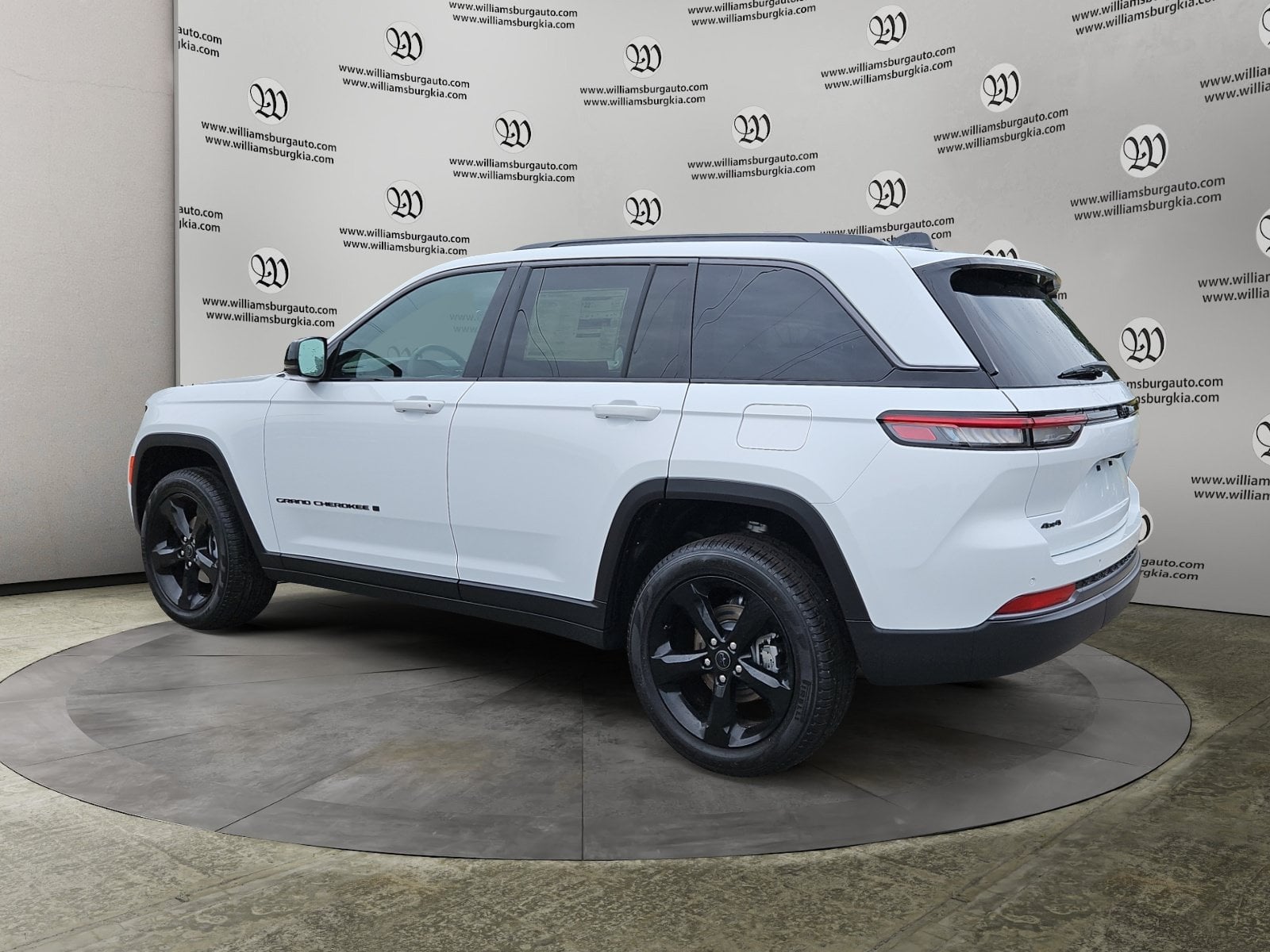 2027 Jeep Grand Cherokee Limited Reserve Photo in Williamsburg VA 23185