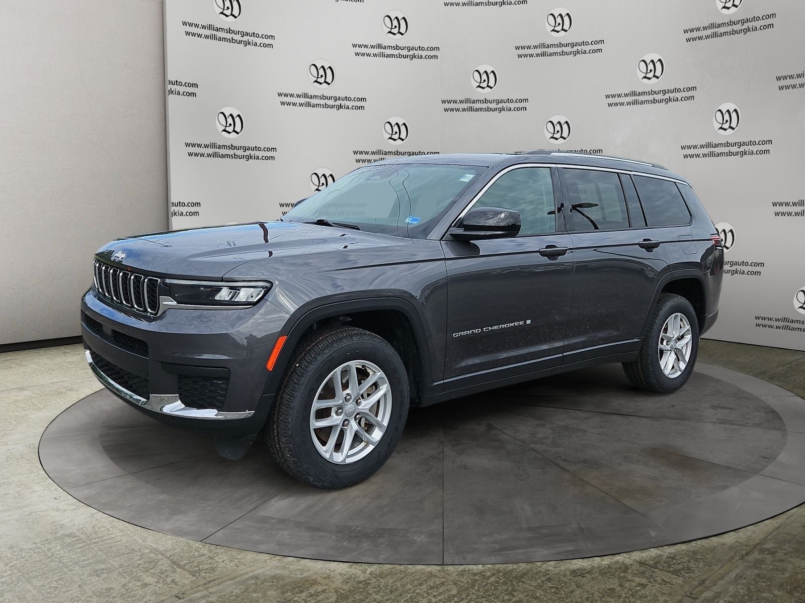2023 Jeep Grand Cherokee L Laredo Photo in Williamsburg VA 23185