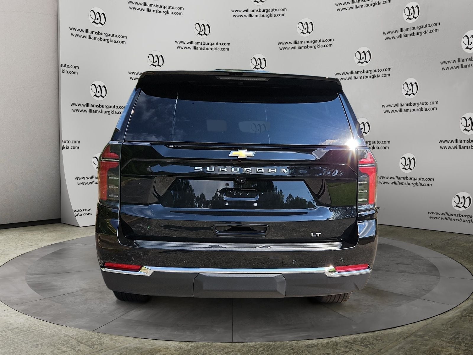 2025 Chevrolet Suburban LT Photo in Williamsburg VA 23185