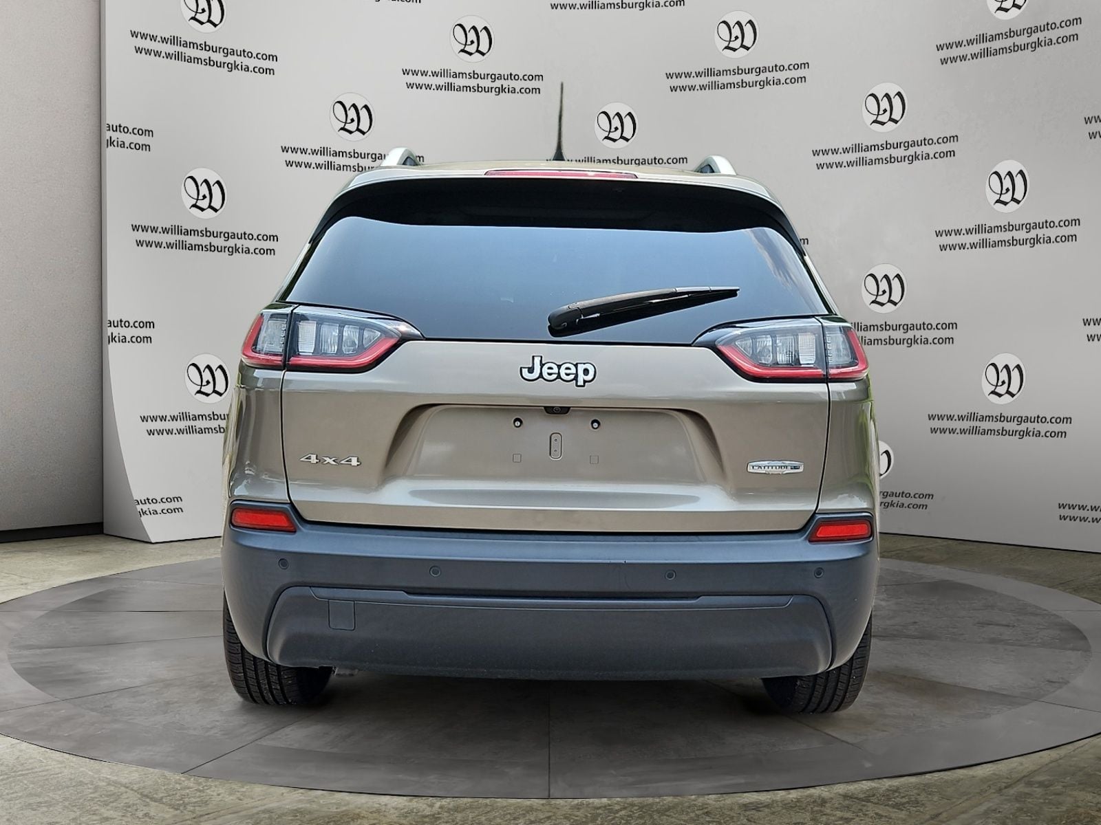 2021 Jeep Cherokee Latitude Plus Photo in Williamsburg VA 23185