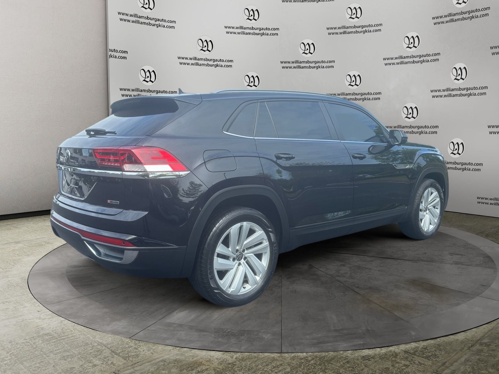 2022 Volkswagen Atlas Cross Sport 2.0T SE w/Technology Photo in Williamsburg VA 23185