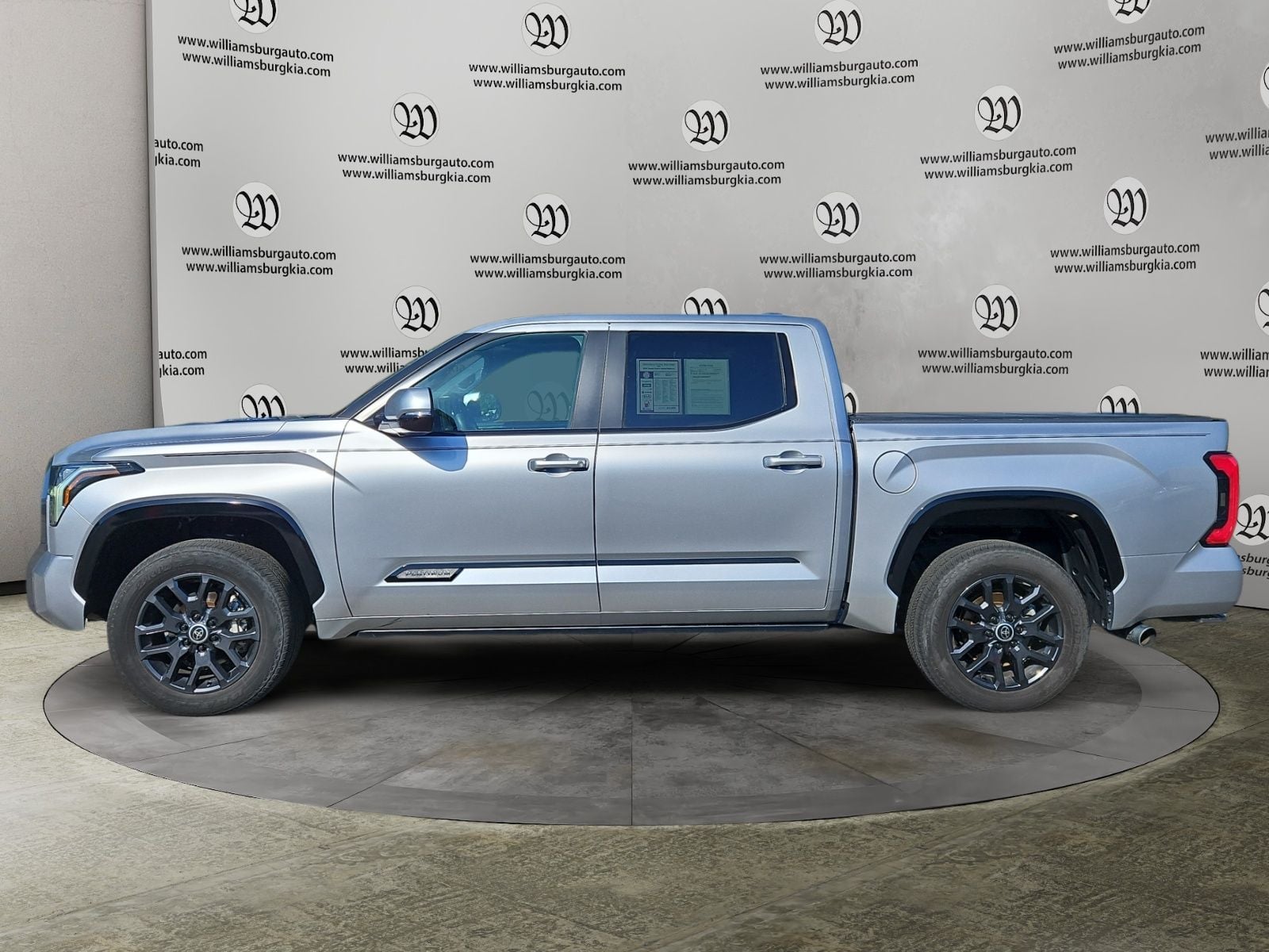 2024 Toyota Tundra Hybrid Platinum Photo in Williamsburg VA 23185