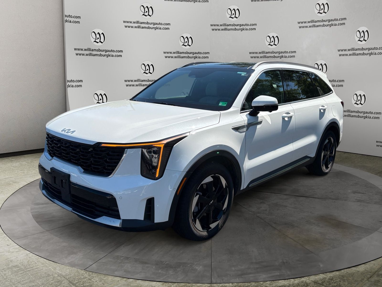 2025 Kia Sorento Plug-In Hybrid SX Prestige Photo in Williamsburg VA 23185