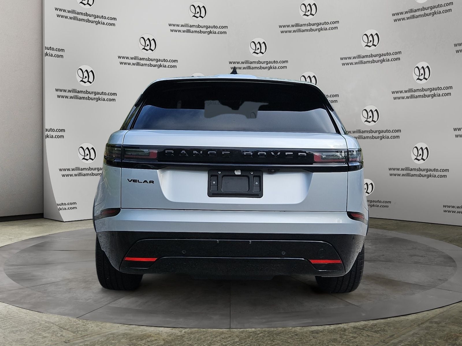 2025 Land Rover Range Rover Velar Dynamic SE Photo in Williamsburg VA 23185