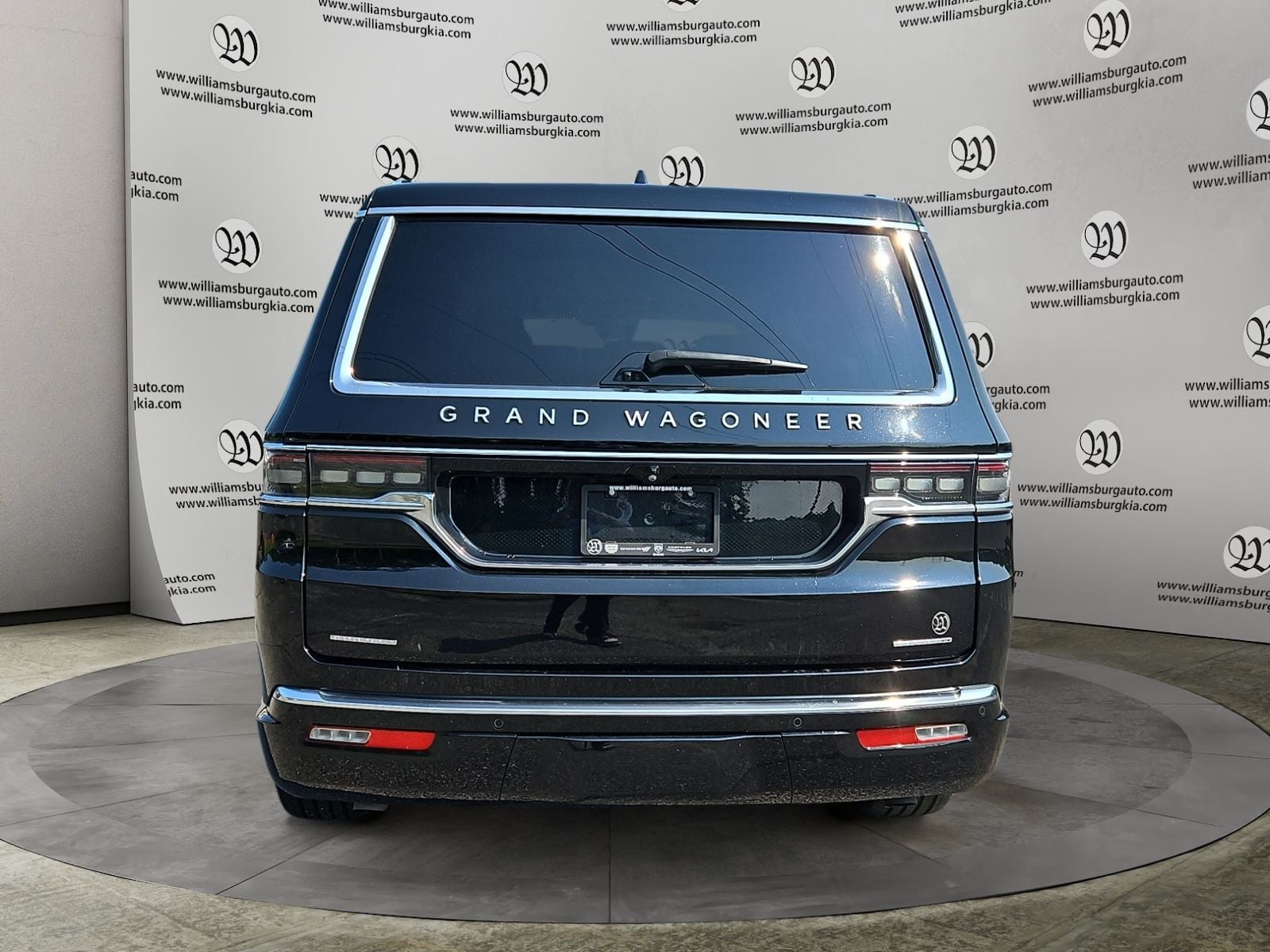 2022 Jeep Grand Wagoneer Series II Photo in Williamsburg VA 23185