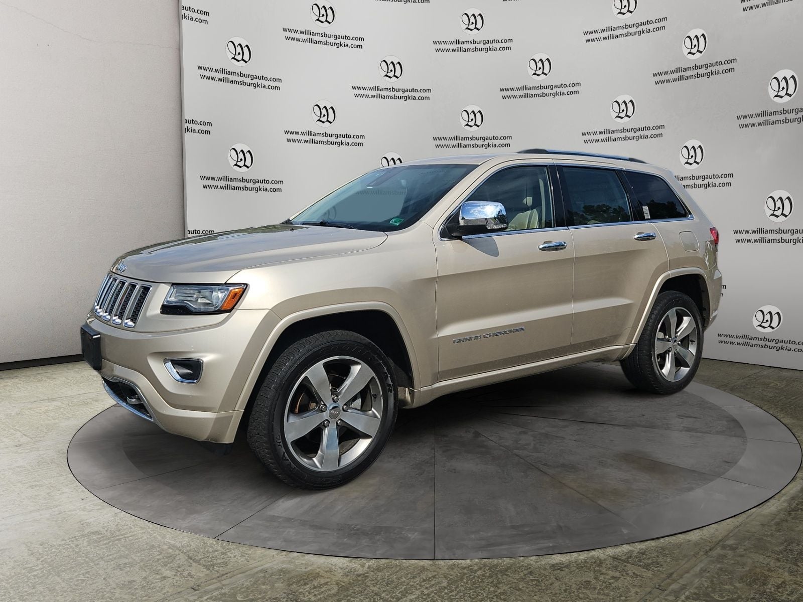 2014 Jeep Grand Cherokee Overland Photo in Williamsburg VA 23185