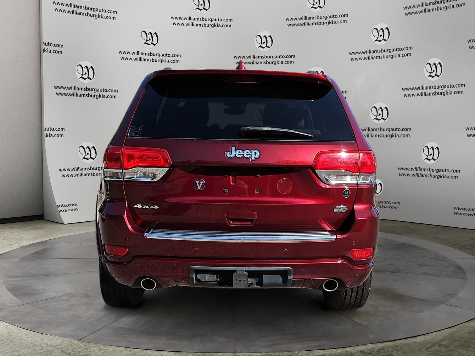 Pre-Owned 2018 Jeep Grand Cherokee Overland - photo - 3
