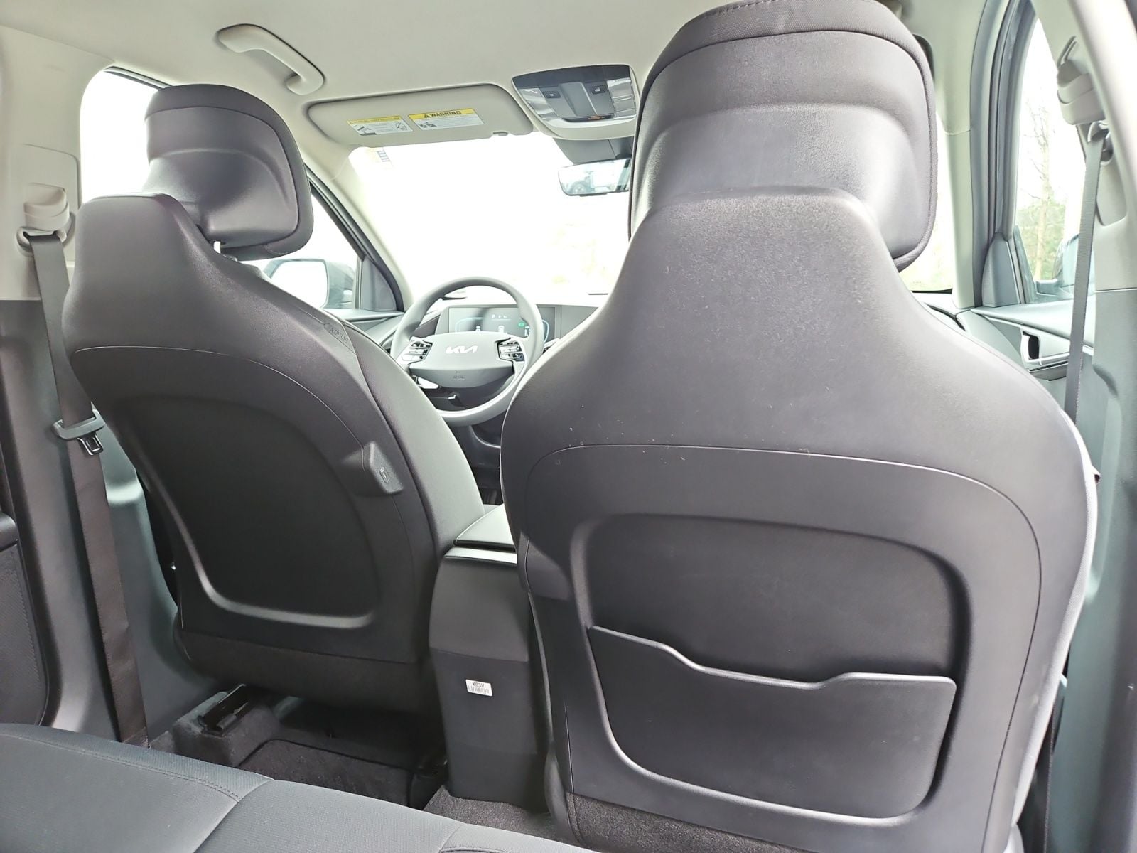 Pre-Owned 2025 Kia Niro LX - photo - 17