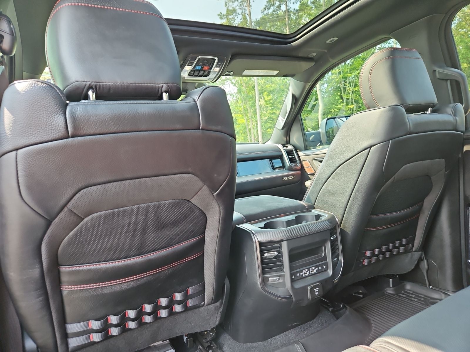 Pre-Owned 2025 Ram 1500 RHO - photo - 18