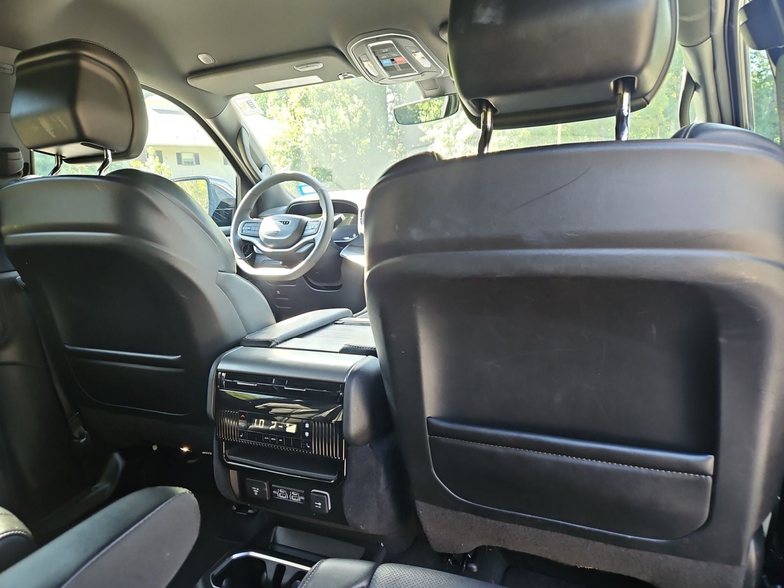 Pre-Owned 2025 Jeep Wagoneer Series II - photo - 17
