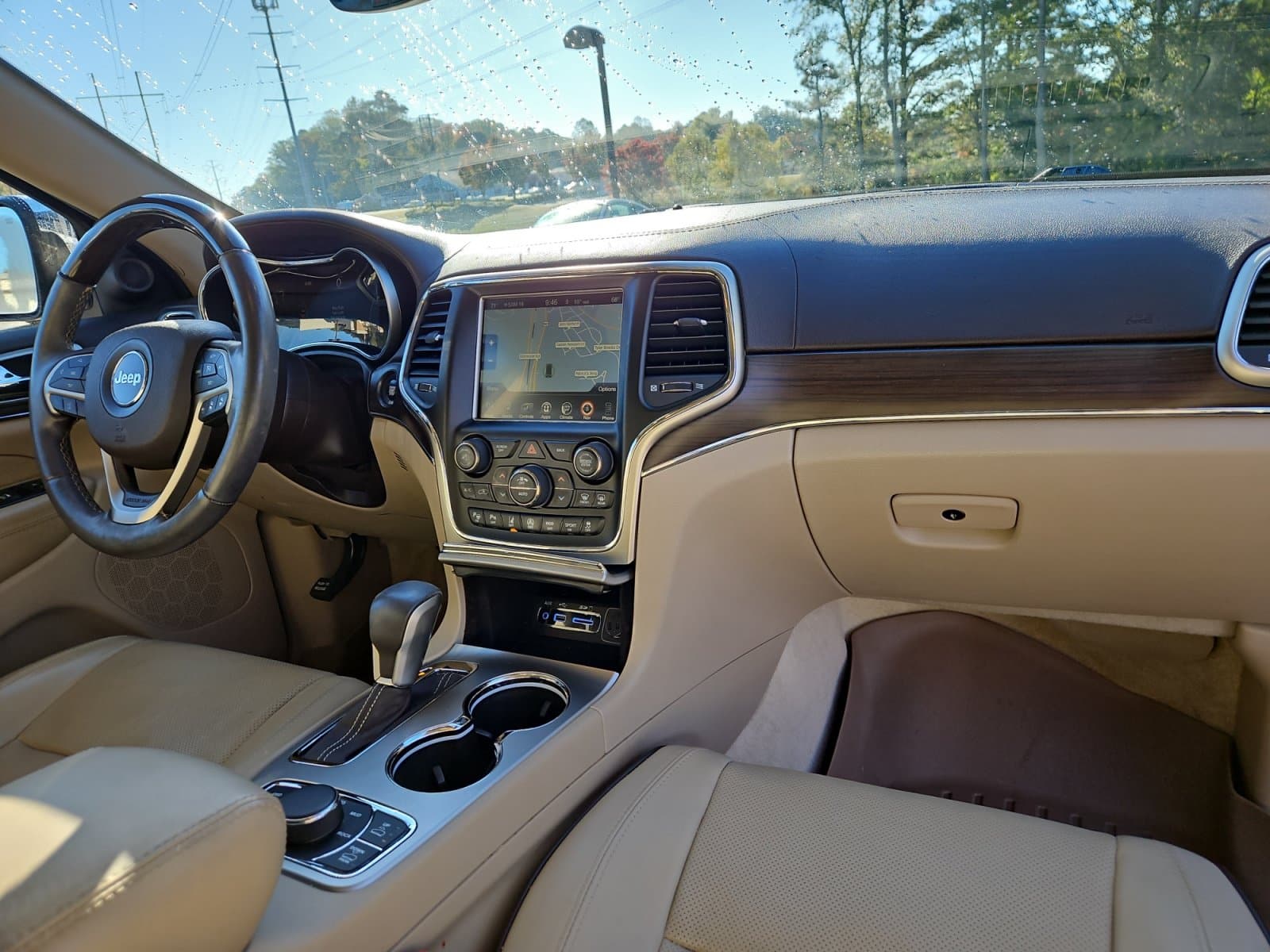 Pre-Owned 2017 Jeep Grand Cherokee Overland - photo - 15