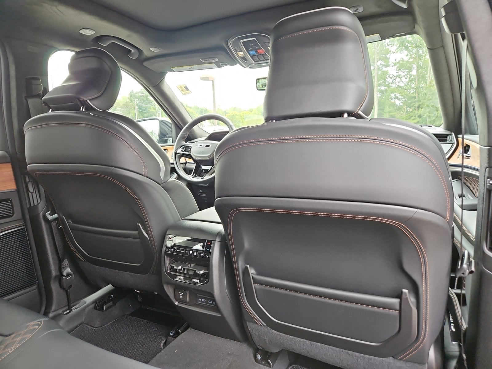 New 2027 Jeep Grand Cherokee Summit - photo - 17