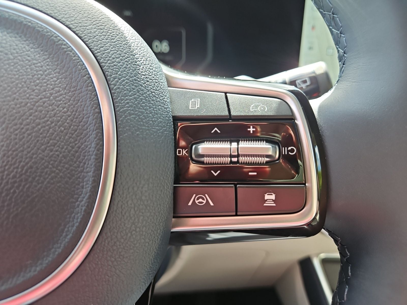 New 2026 Kia Carnival SX Prestige - photo - 25