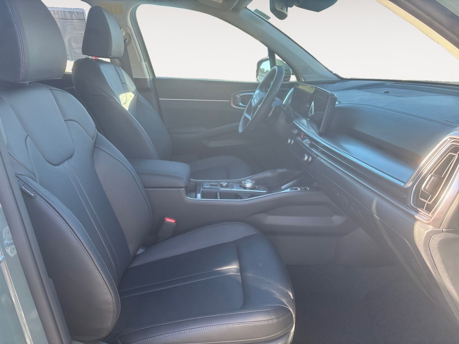 New 2026 Kia Sorento Hybrid EX - photo - 14