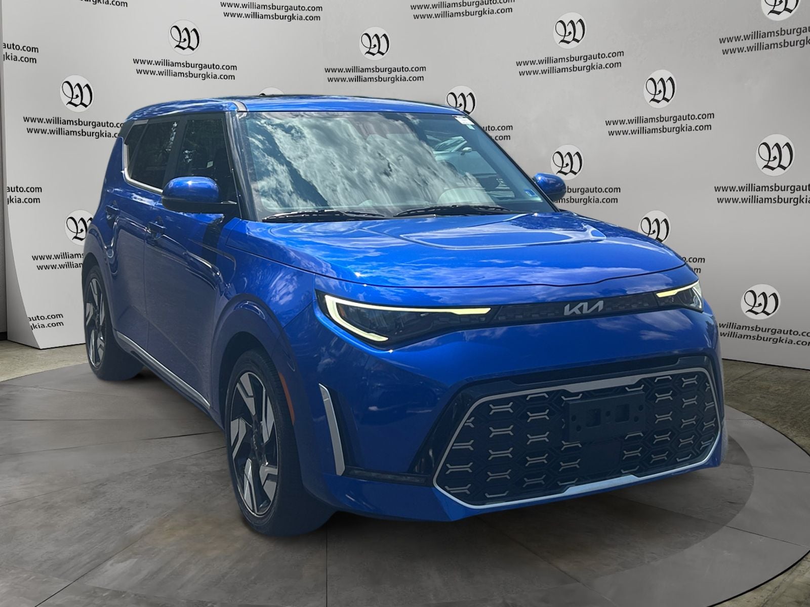 Pre-Owned 2024 Kia Soul GT-Line - photo - 6