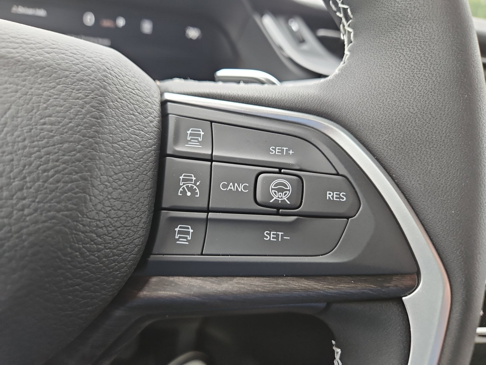 New 2026 Jeep Grand Cherokee Limited Reserve - photo - 24