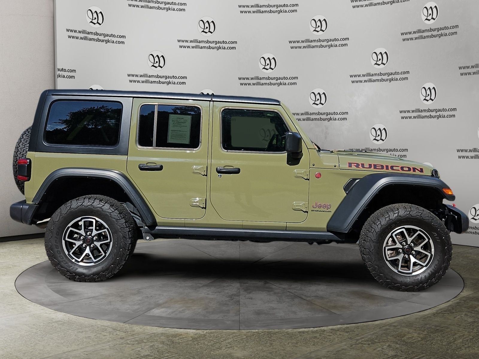 Pre-Owned 2026 Jeep Wrangler Rubicon - photo - 5
