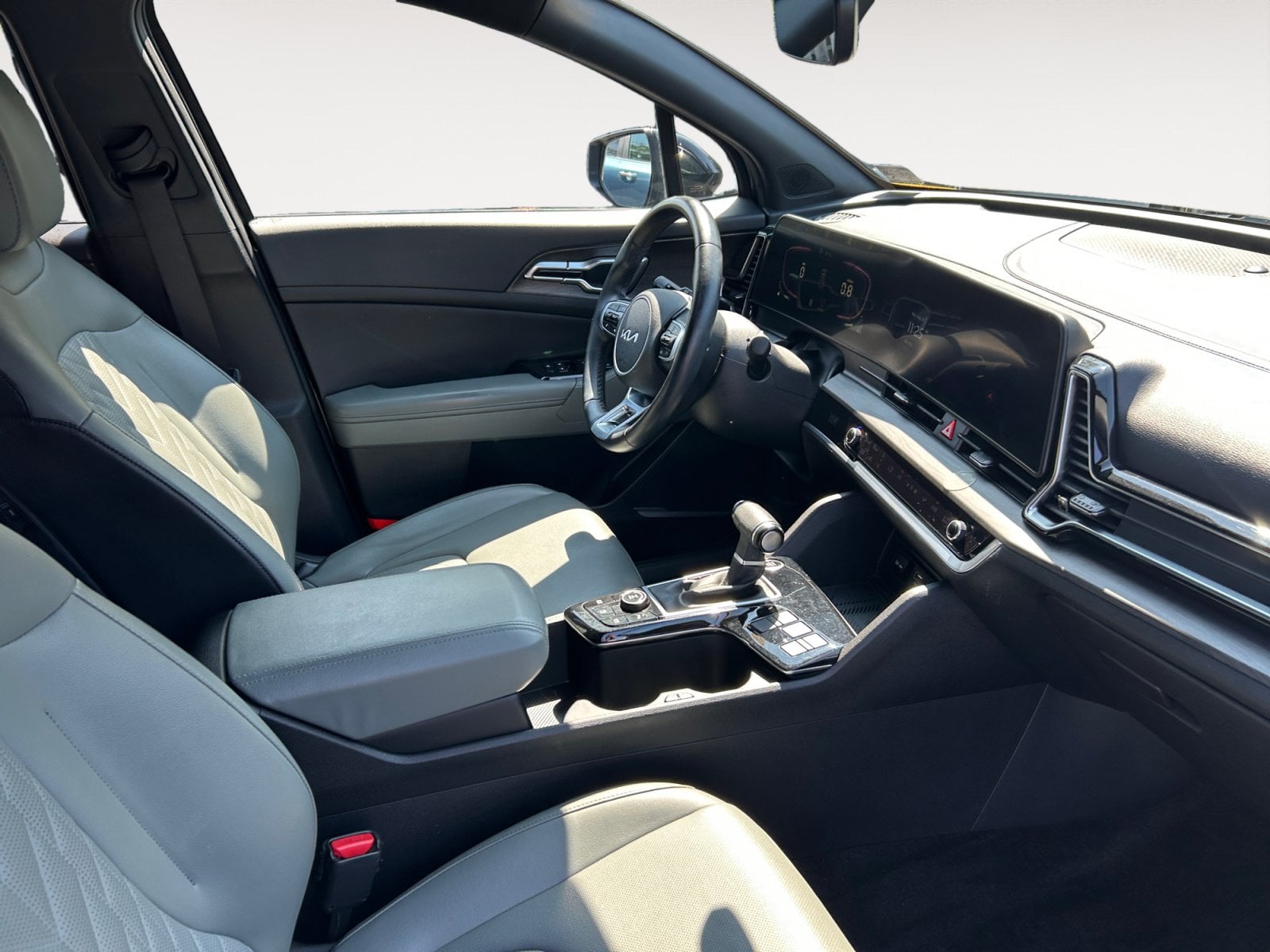 Pre-Owned 2024 Kia Sportage X-Line - photo - 14