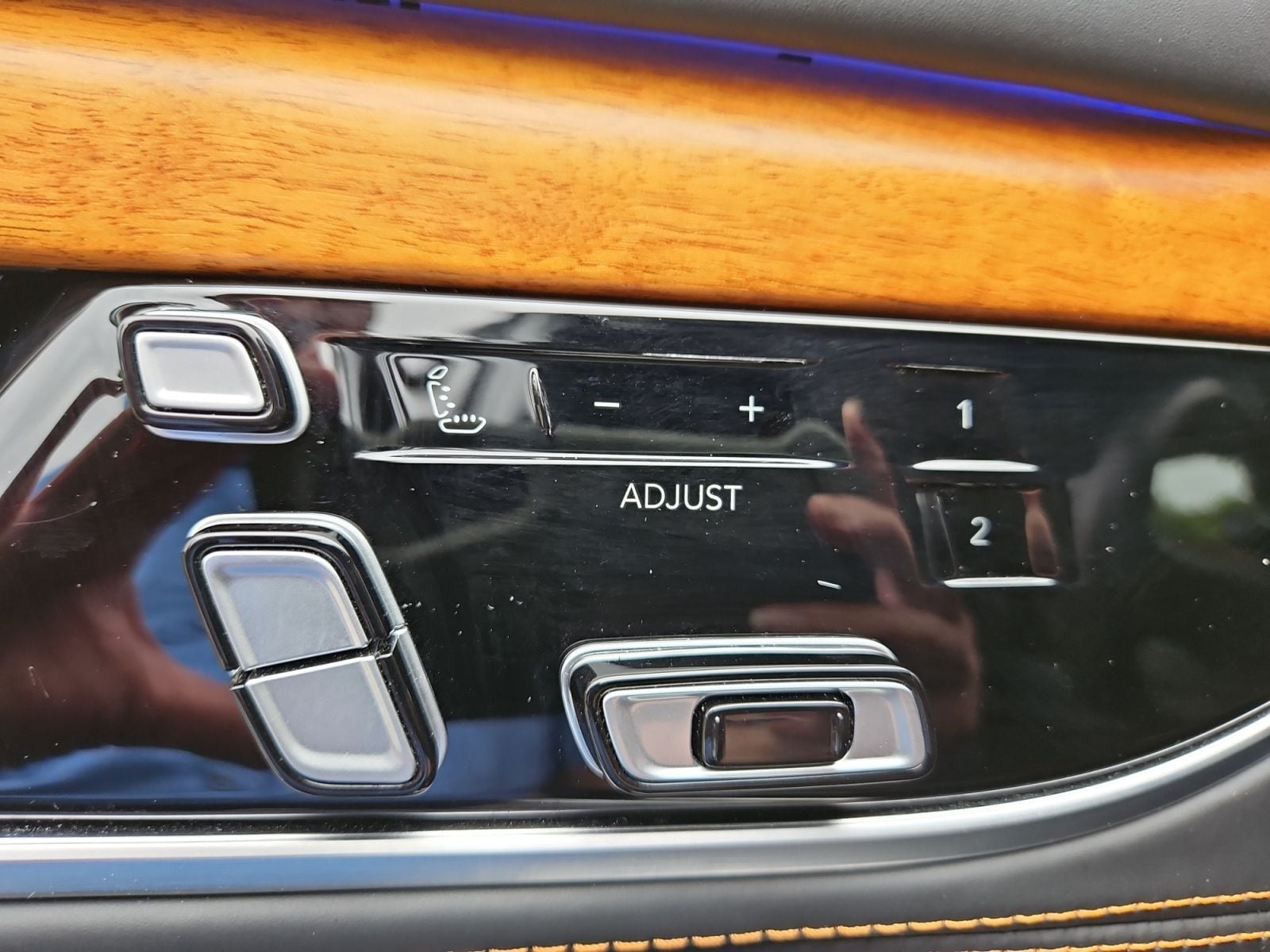 Pre-Owned 2022 Jeep Grand Wagoneer Series III - photo - 21
