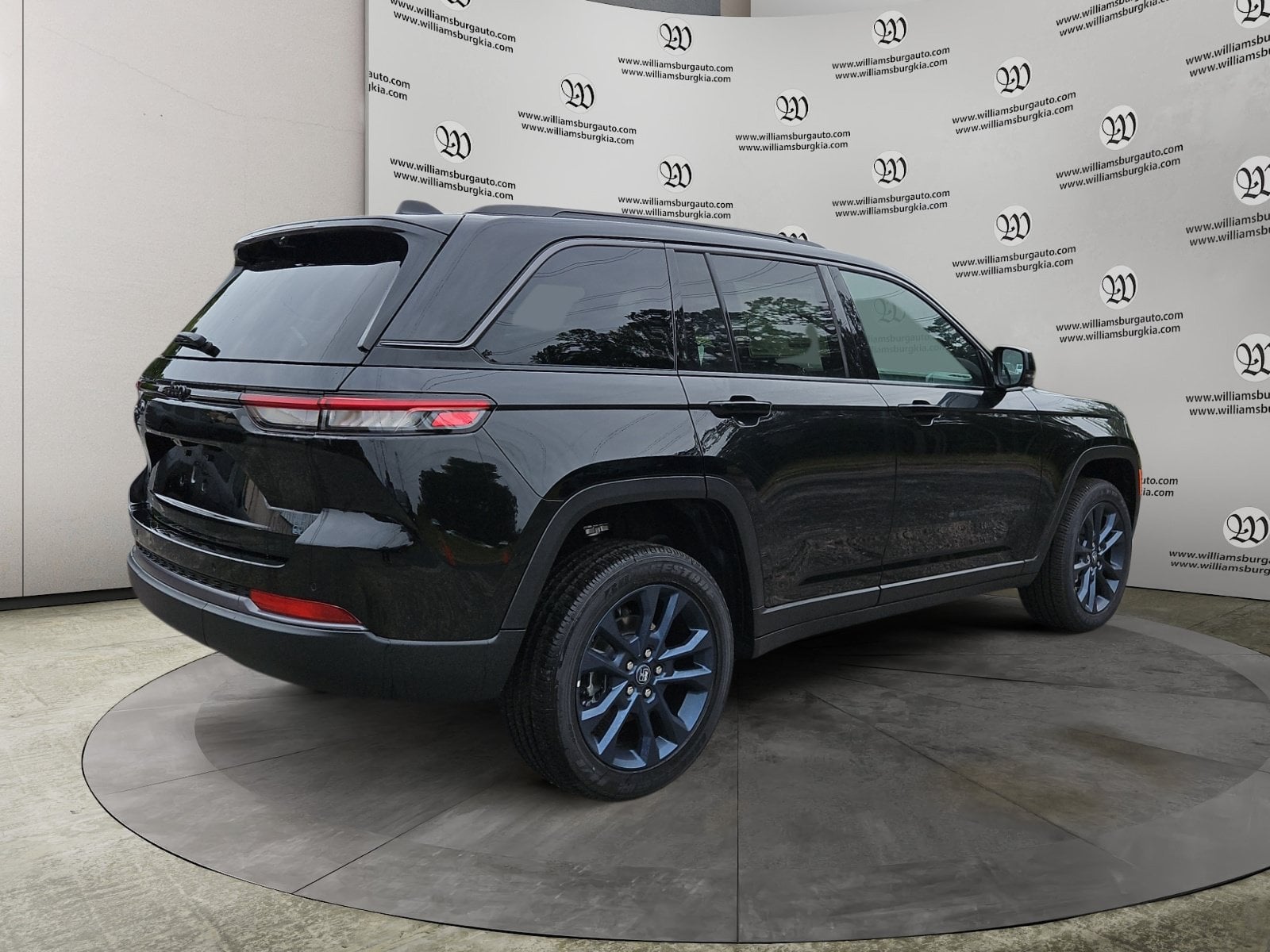 New 2026 Jeep Grand Cherokee - photo - 4