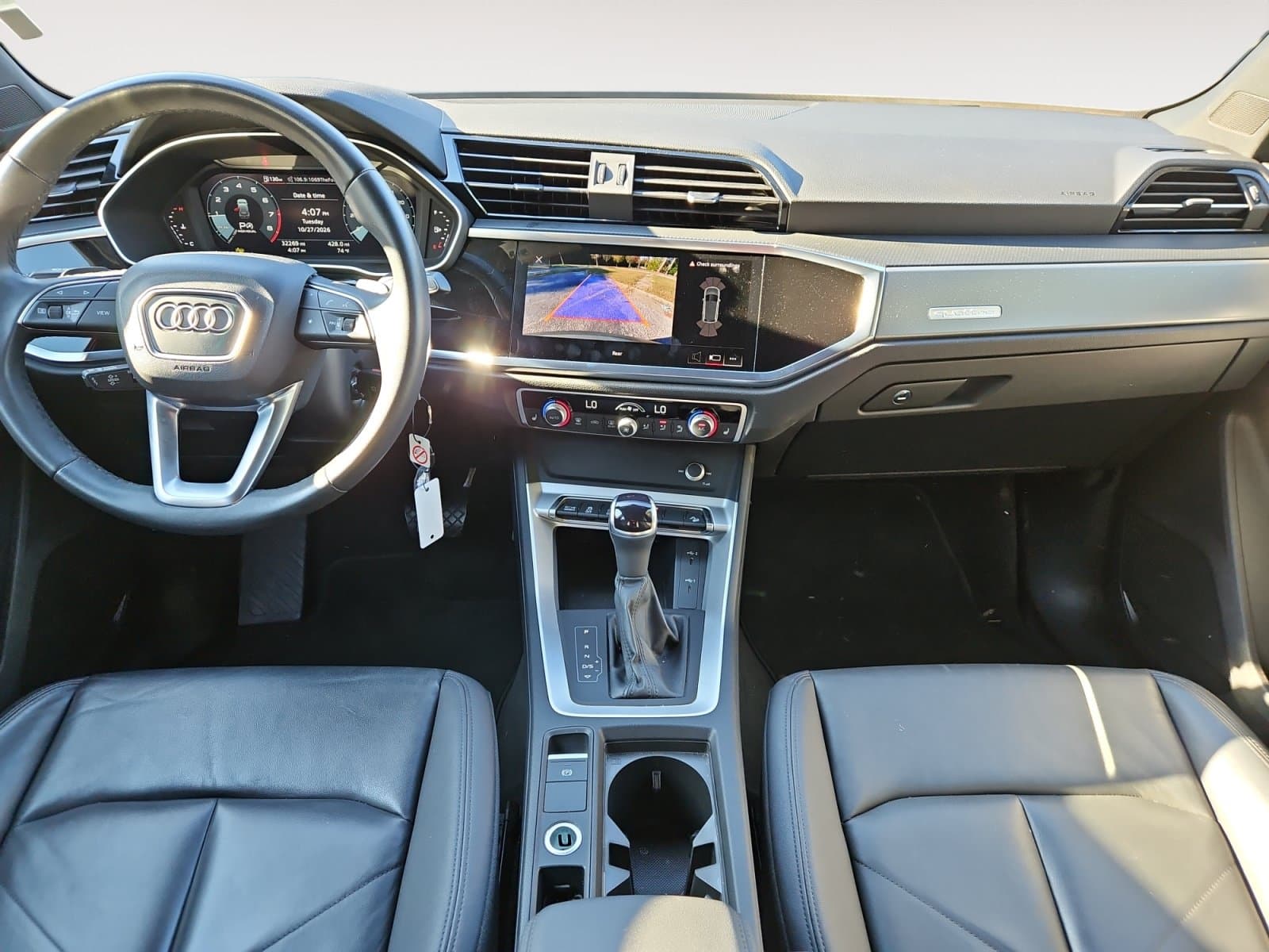 Pre-Owned 2025 Audi Q3 Premium - photo - 9