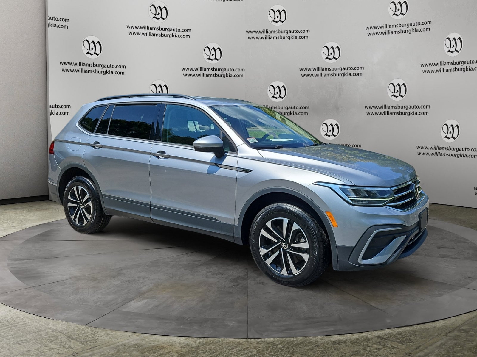 Pre-Owned 2024 Volkswagen Tiguan 2.0T S - photo - 6