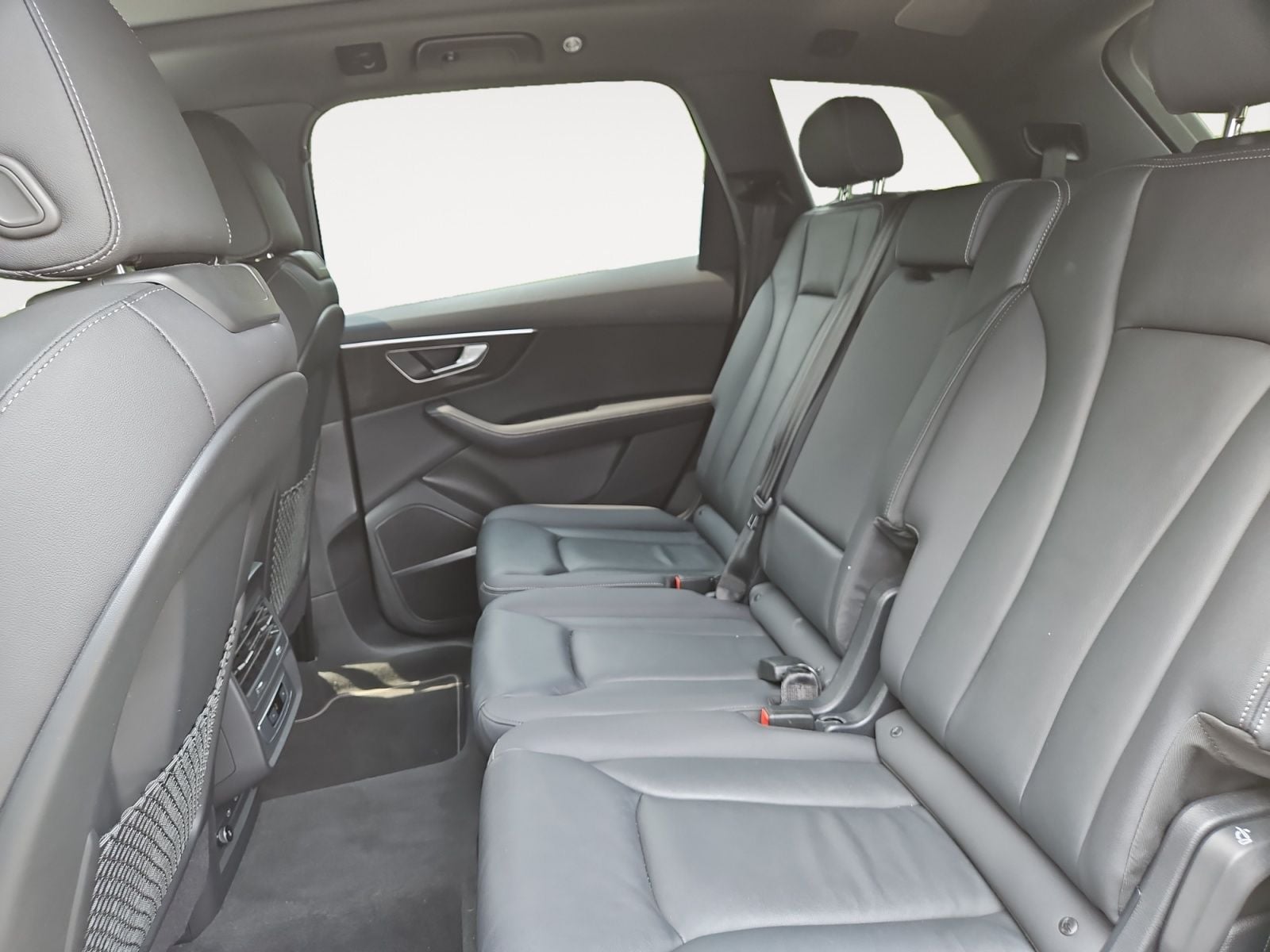 Pre-Owned 2025 Audi Q7 55 Premium Plus - photo - 12