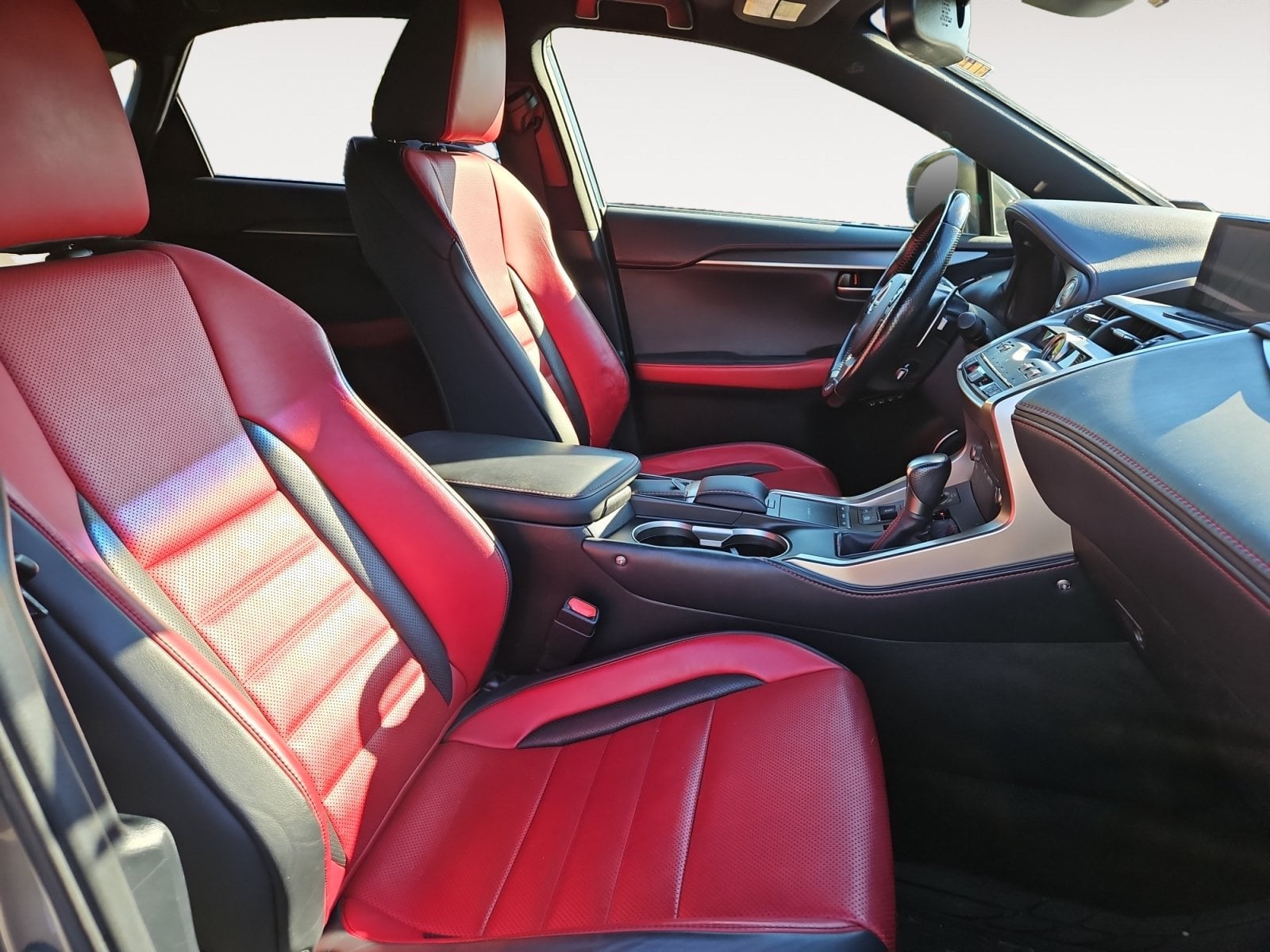 Pre-Owned 2018 Lexus NX 300 F Sport - photo - 14