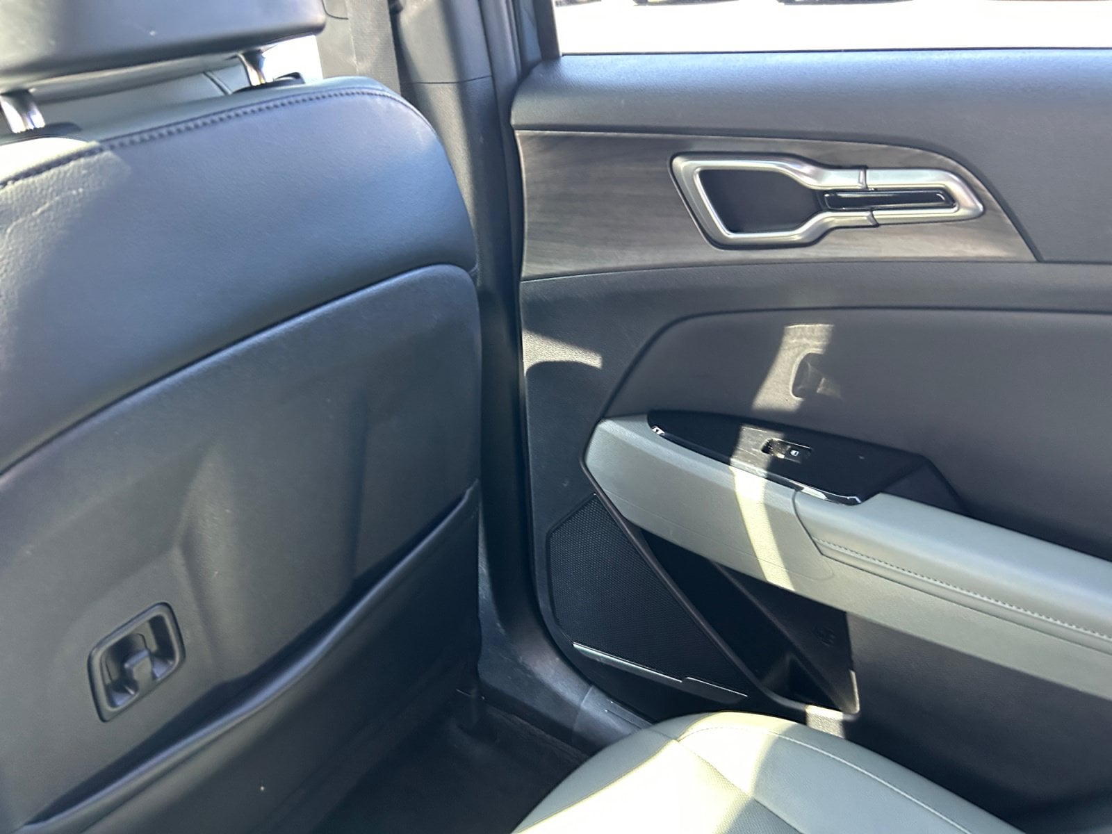 Pre-Owned 2024 Kia Sportage X-Line - photo - 24