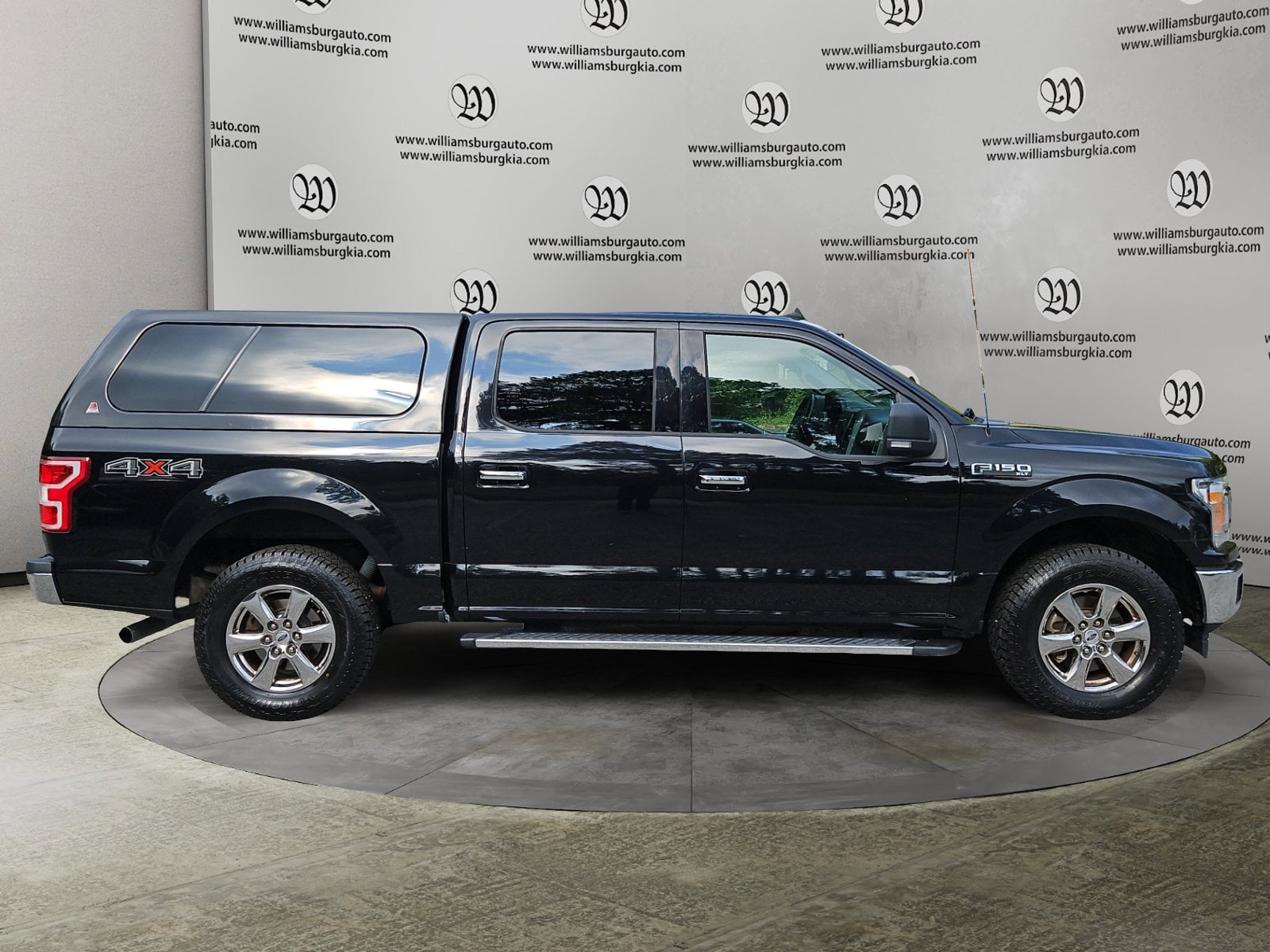 Pre-Owned 2019 Ford F-150 XLT - photo - 5