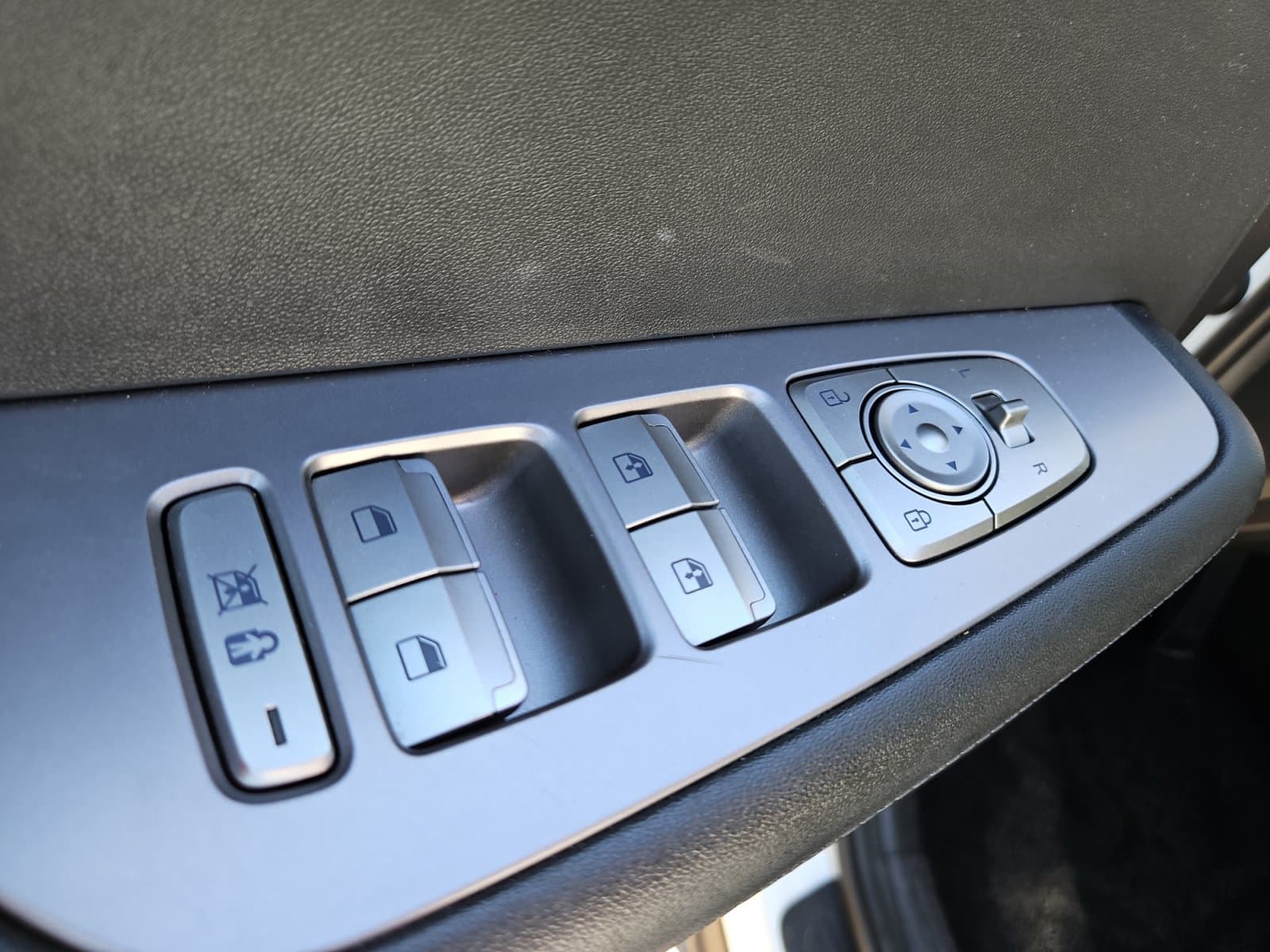 Pre-Owned 2025 Hyundai Palisade SEL - photo - 21