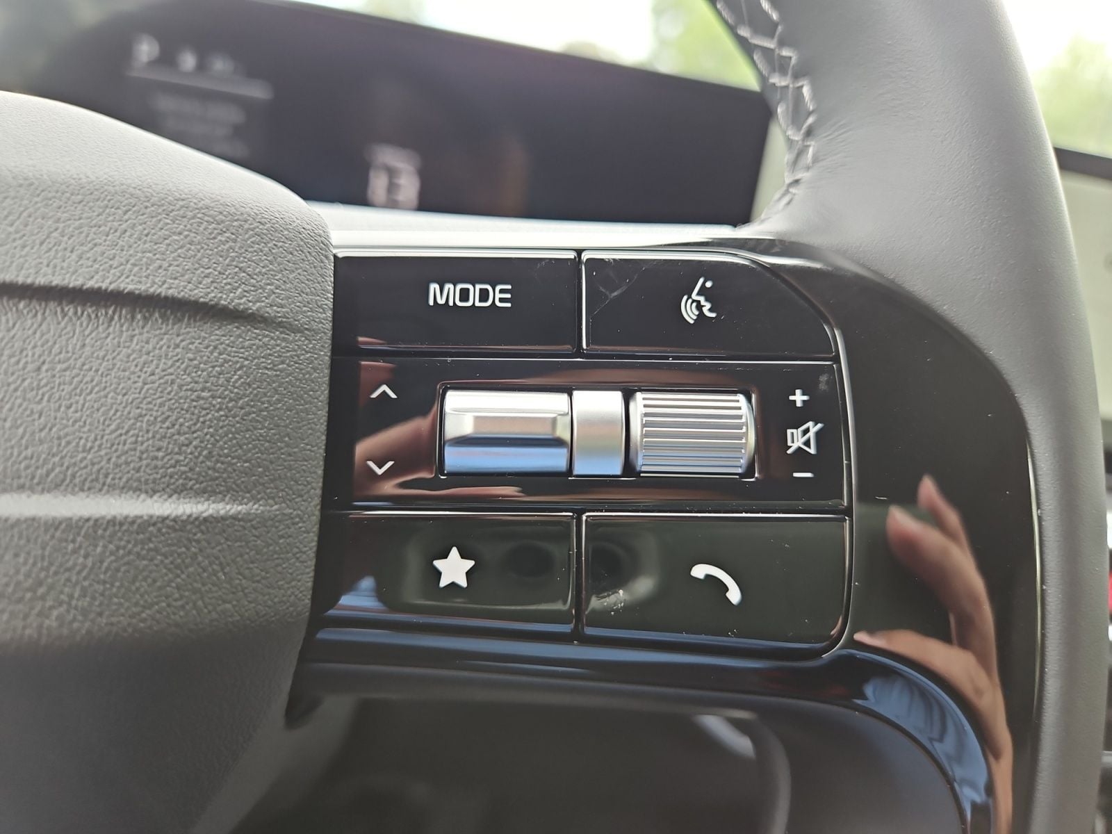 New 2026 Kia Sorento Hybrid EX - photo - 25