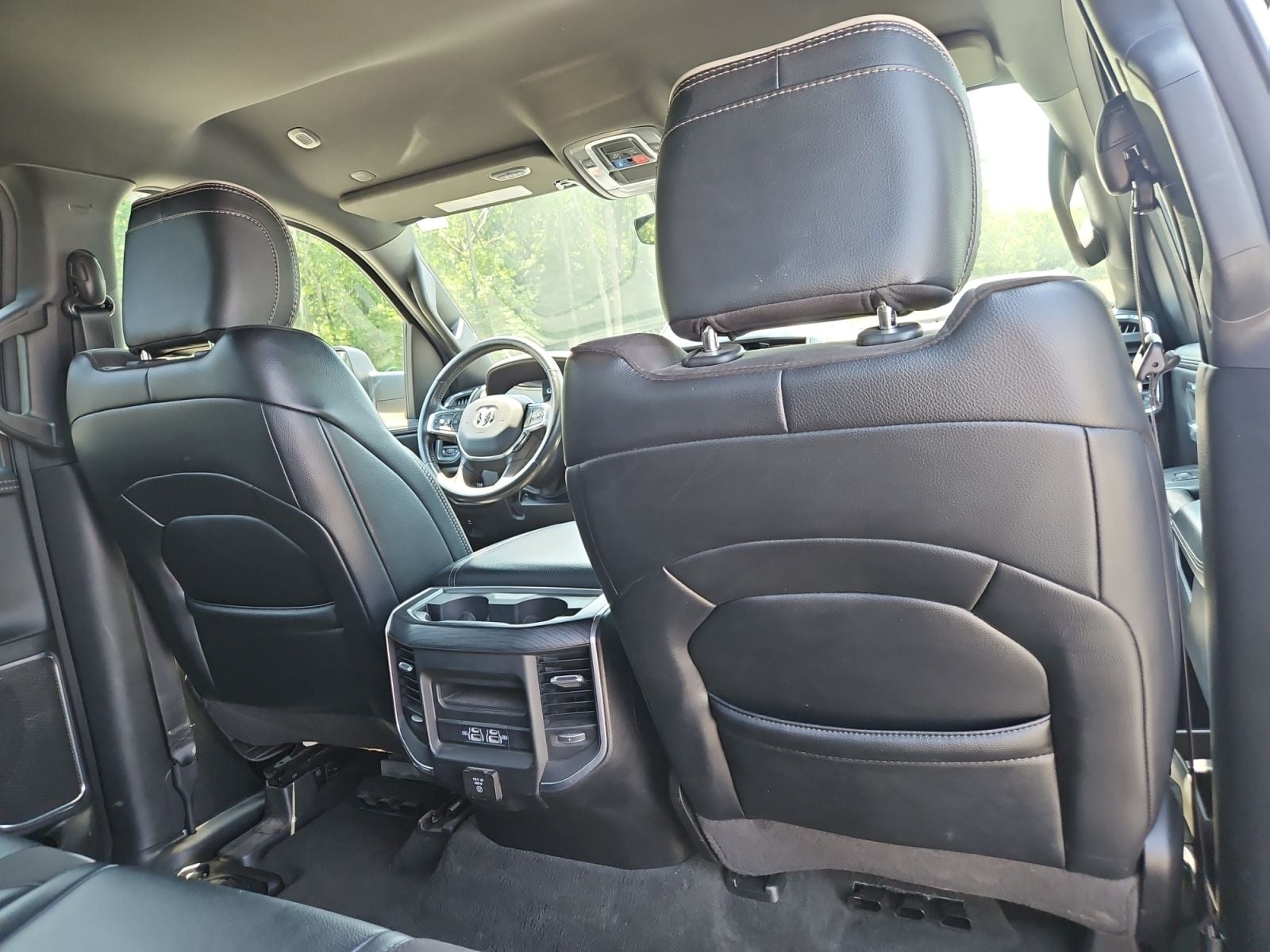 Pre-Owned 2024 Ram 1500 Laramie - photo - 17