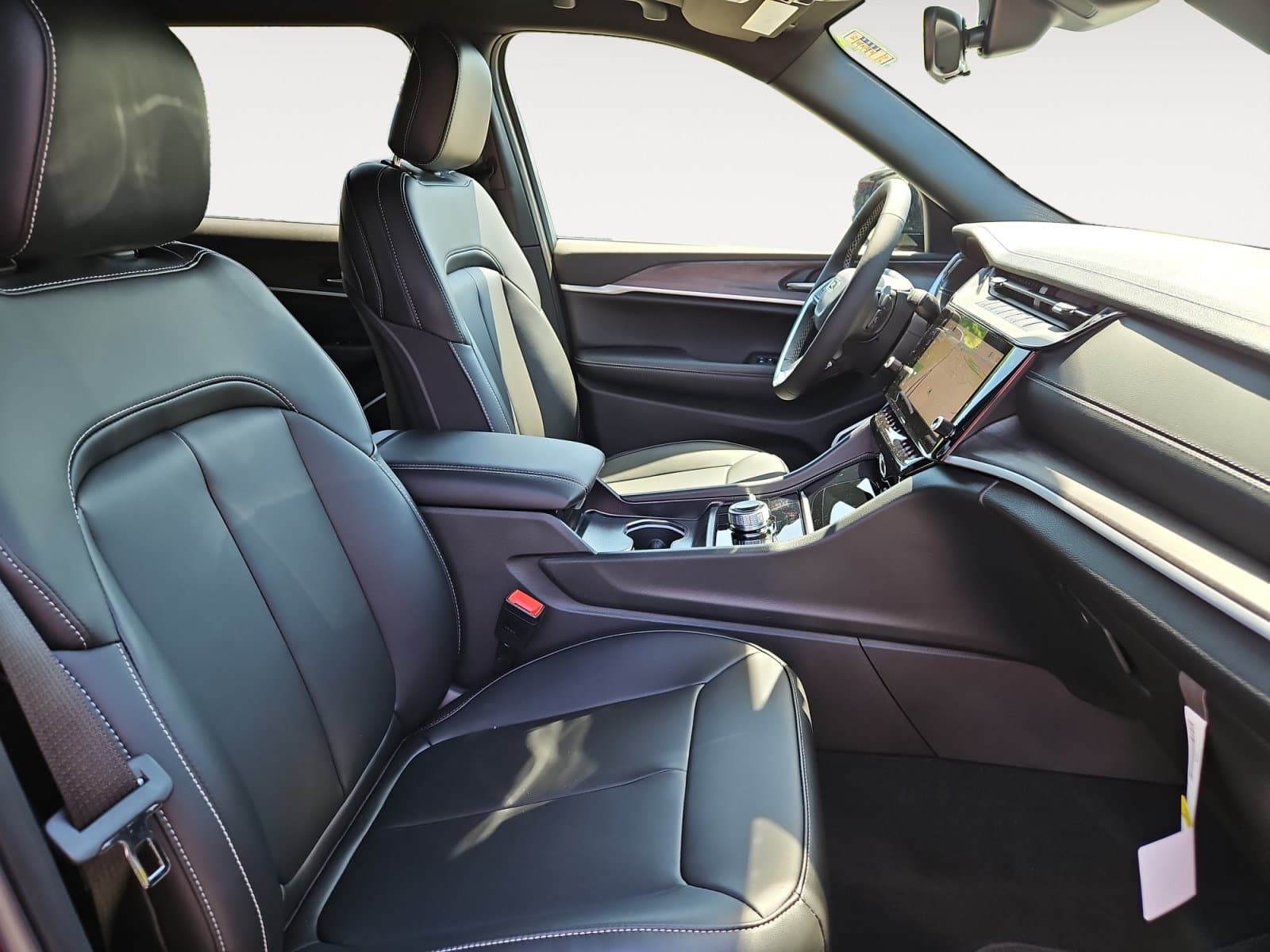 New 2026 Jeep Grand Cherokee L Limited - photo - 14