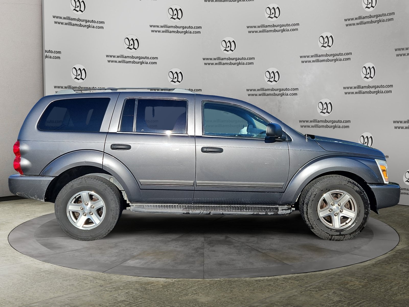 Pre-Owned 2004 Dodge Durango SLT - photo - 5
