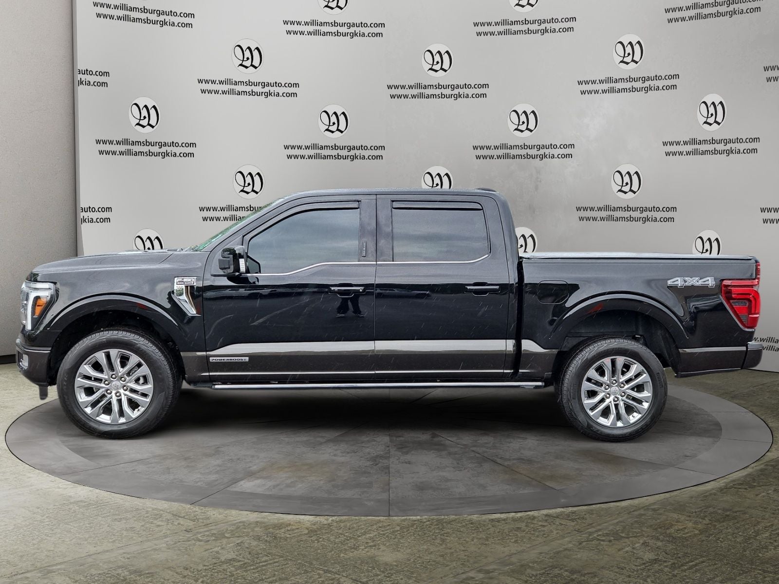 Pre-Owned 2024 Ford F-150 King Ranch - photo - 1