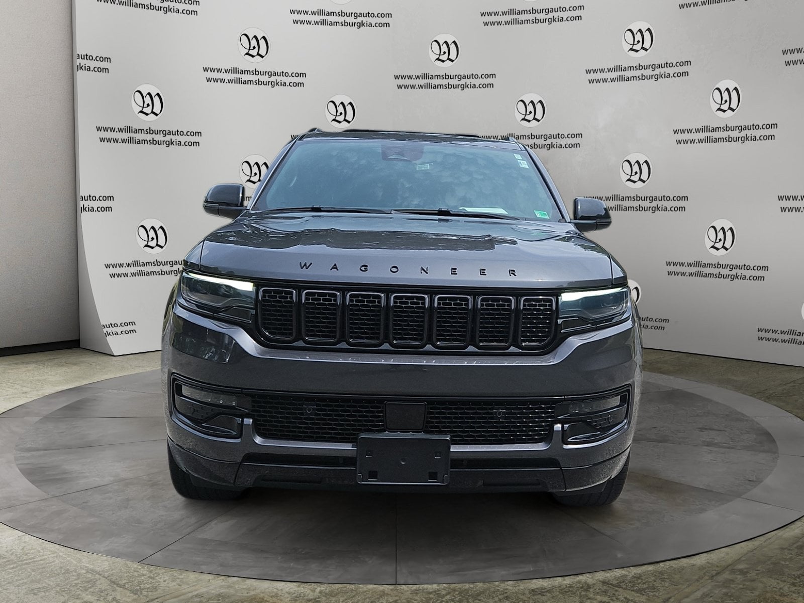 Pre-Owned 2023 Jeep Wagoneer Series II - photo - 7