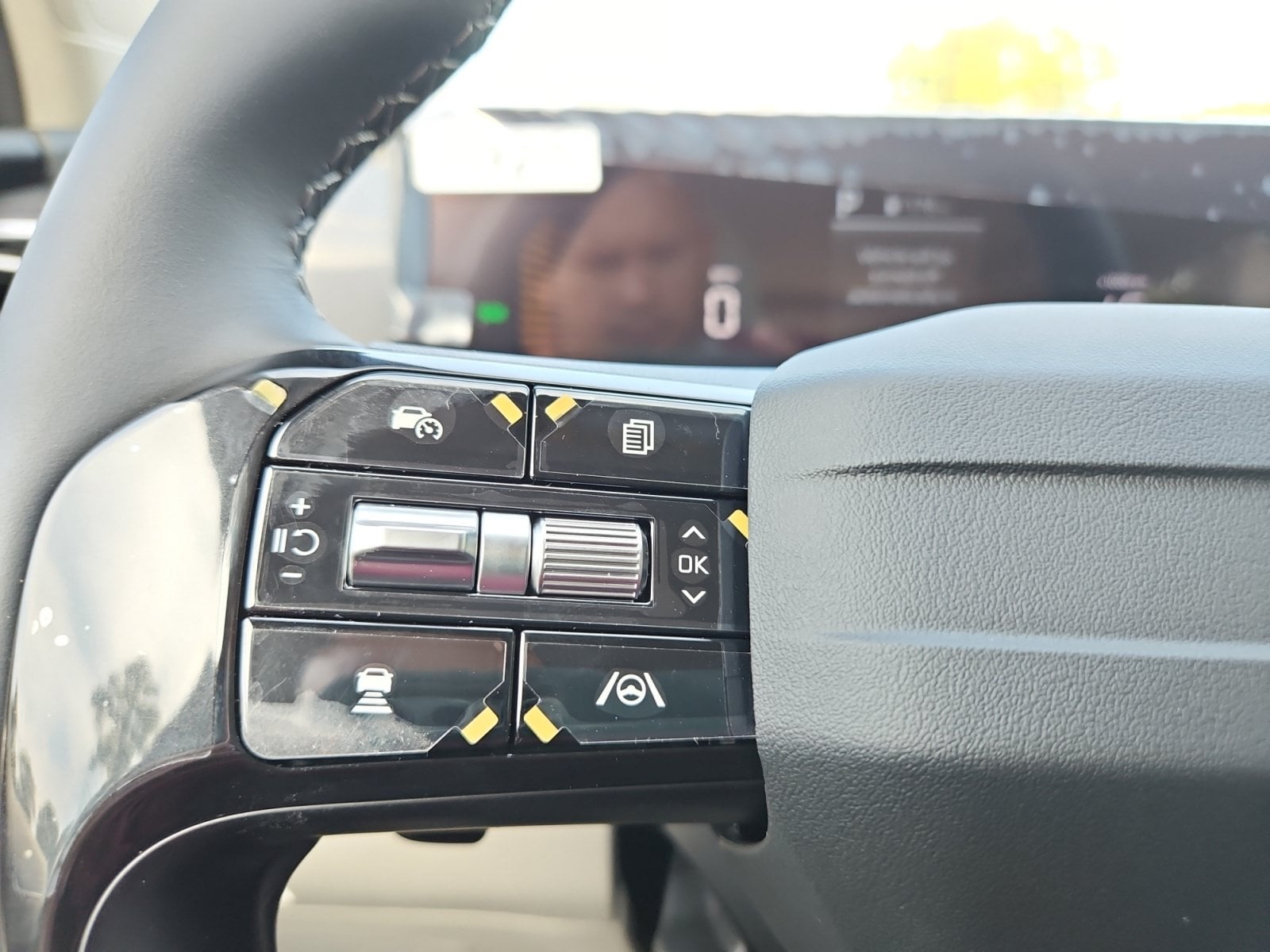 New 2026 Kia Sorento Hybrid EX - photo - 24