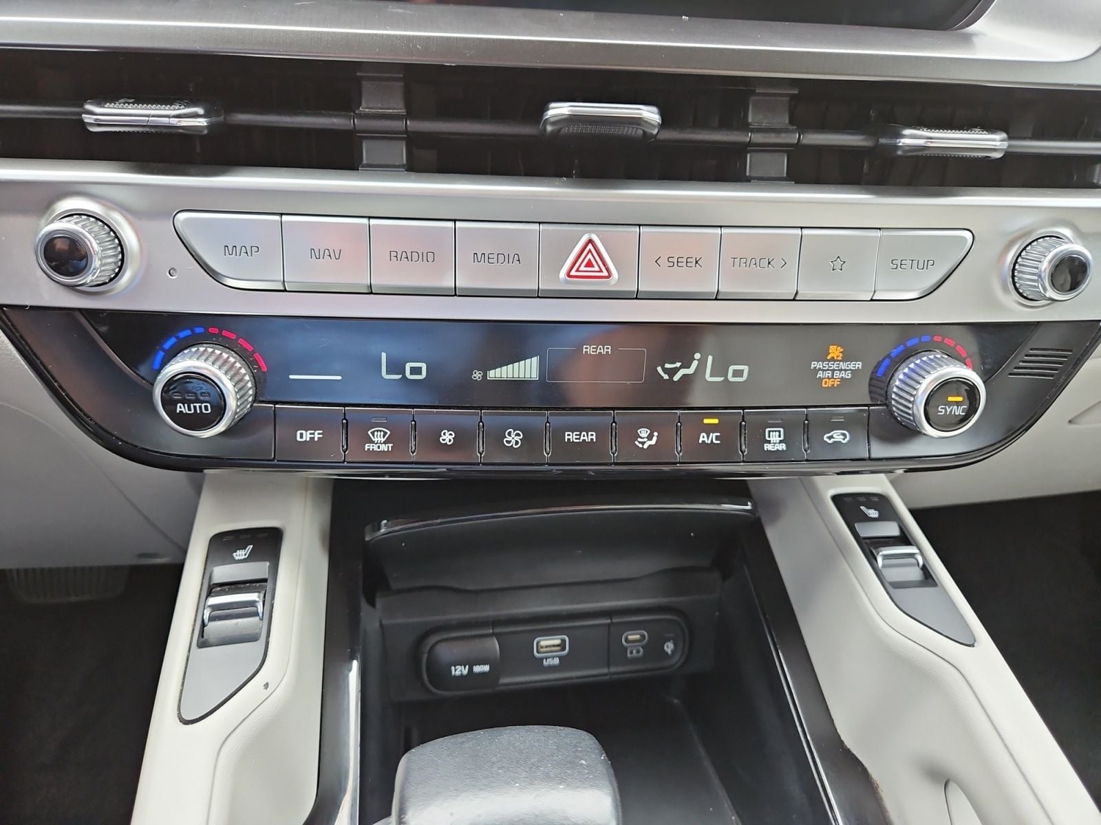 Pre-Owned 2023 Kia Telluride S - photo - 27