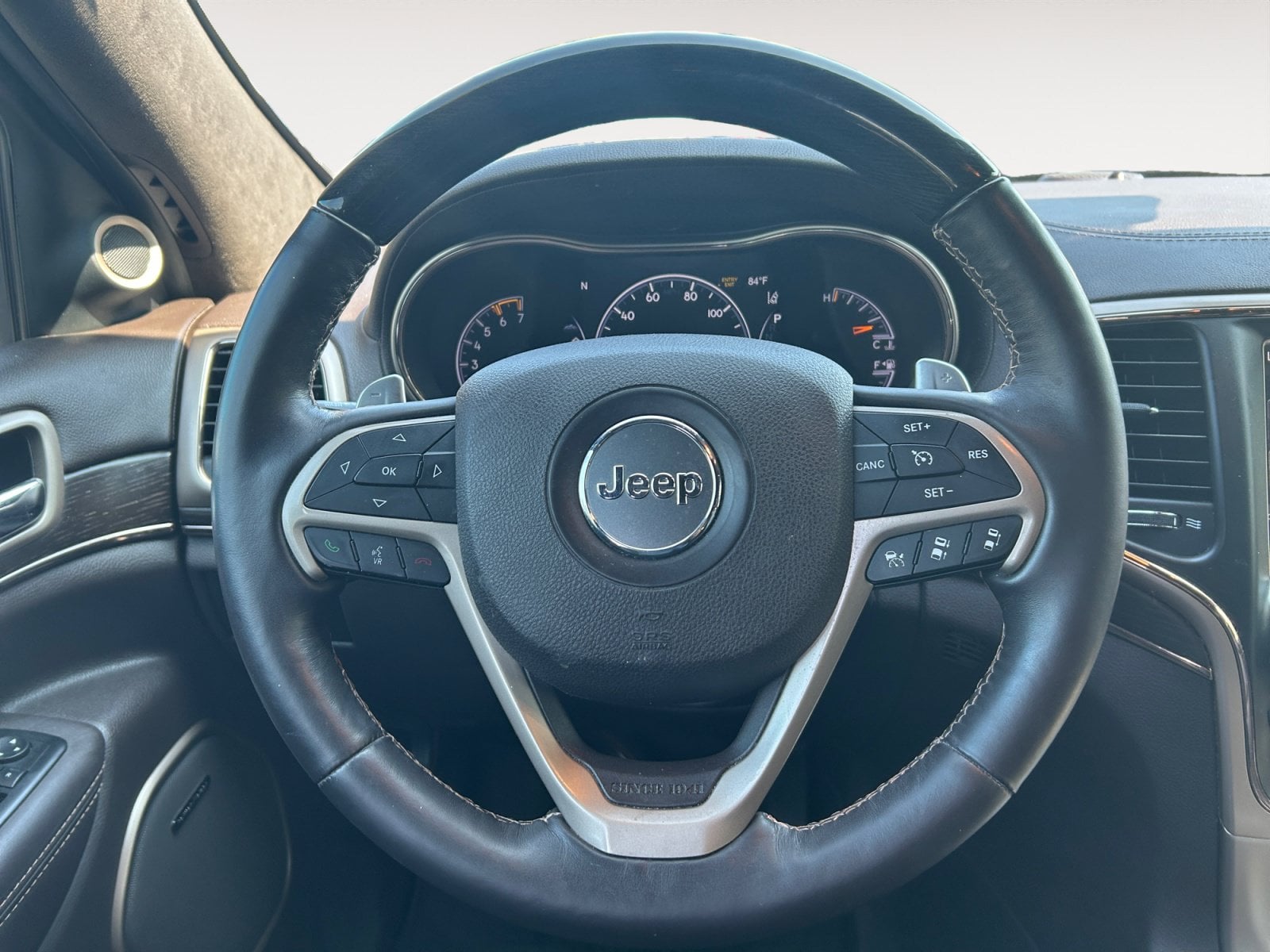 Pre-Owned 2017 Jeep Grand Cherokee Summit - photo - 11