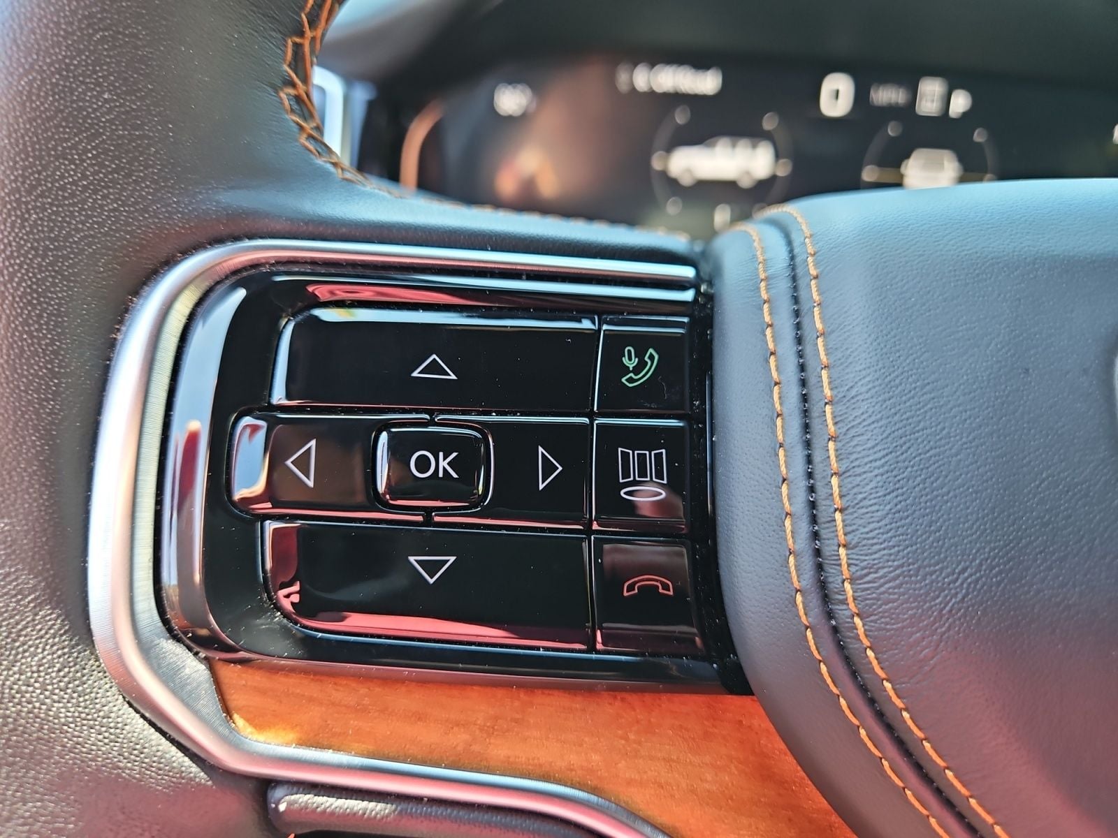 Pre-Owned 2024 Jeep Grand Wagoneer Series III - photo - 25