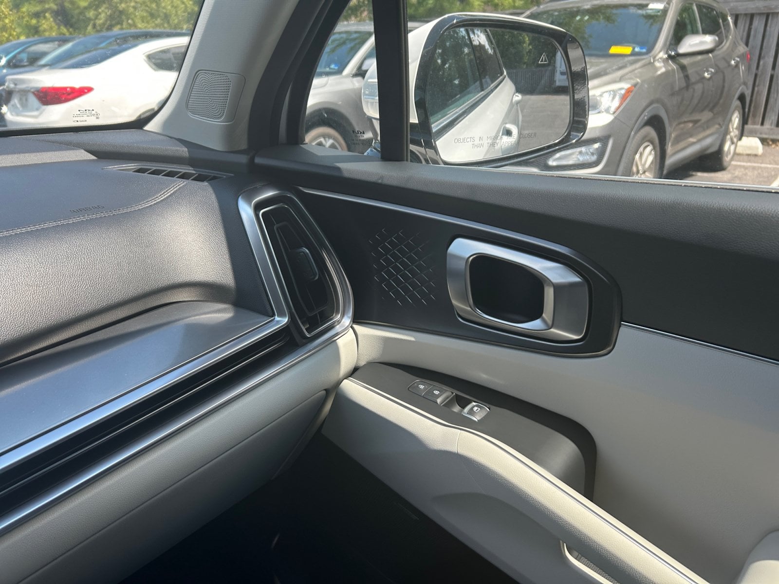 New 2026 Kia Sorento Hybrid EX - photo - 17